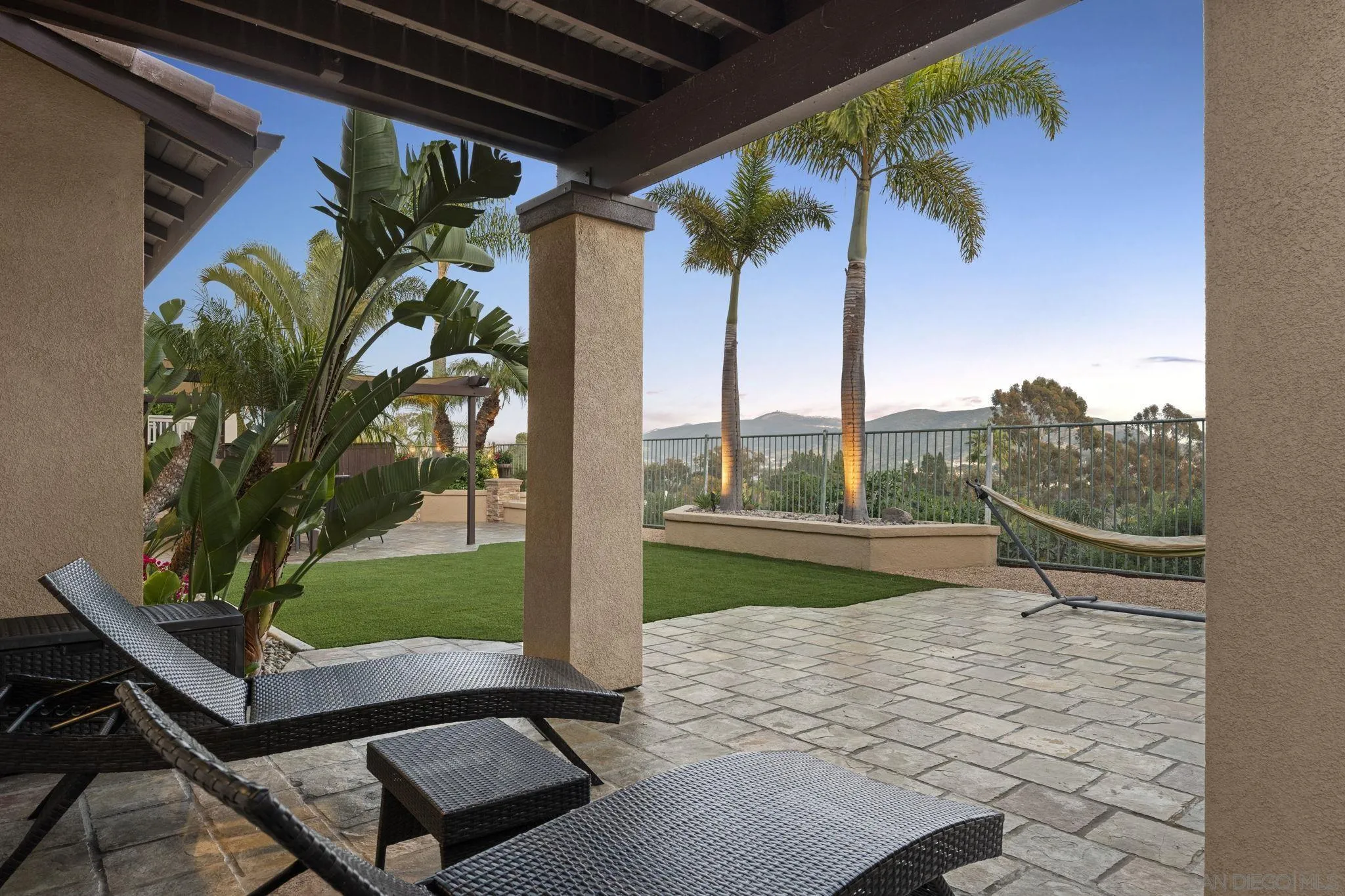 2161 Rocky Point