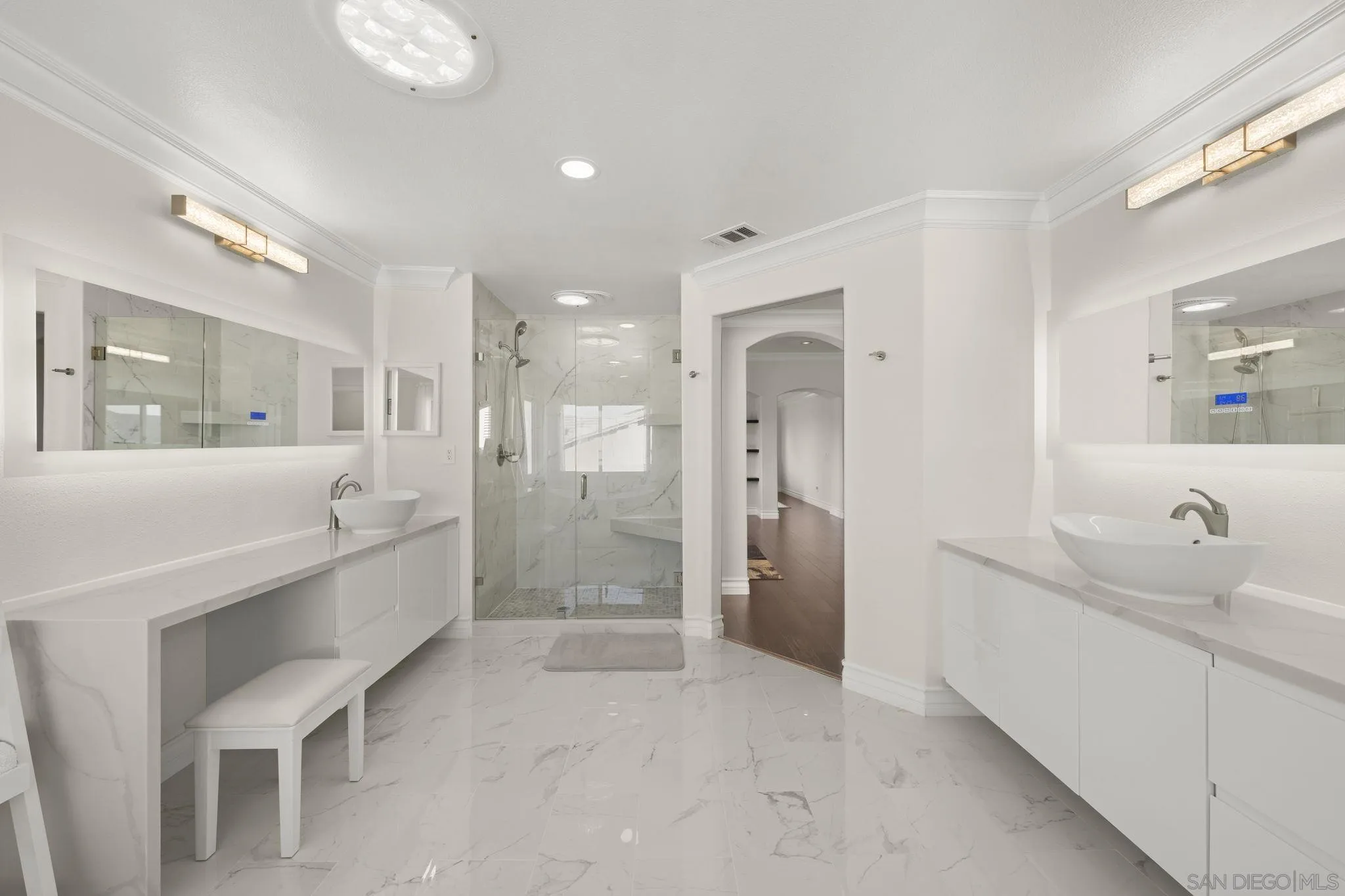 2161 Rocky Point