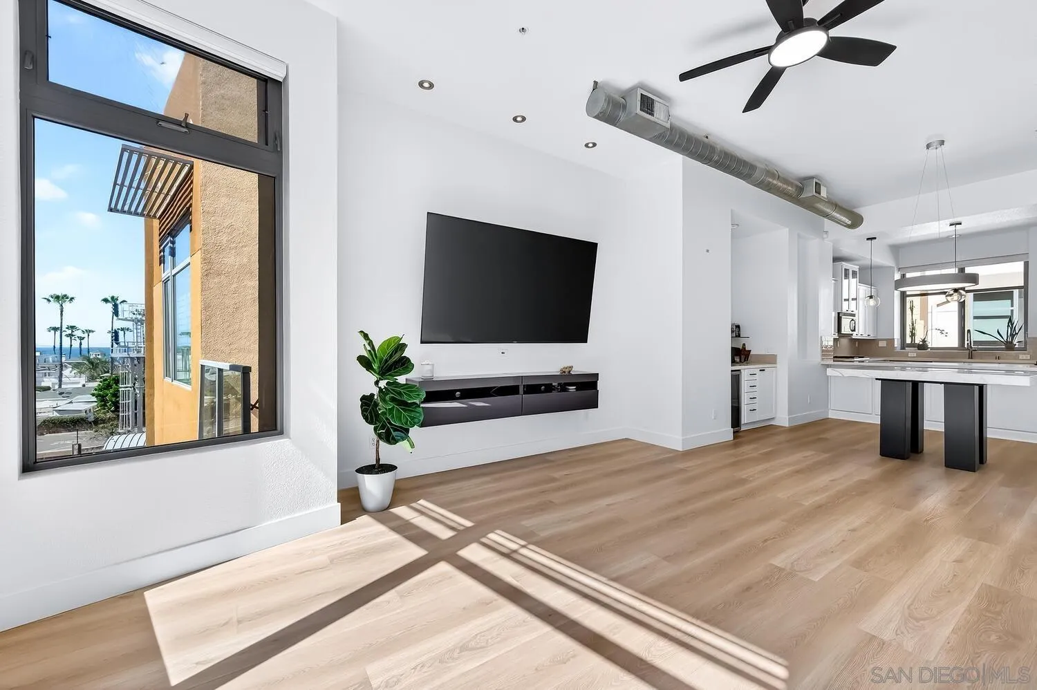 465 S Cleveland St Unit 103