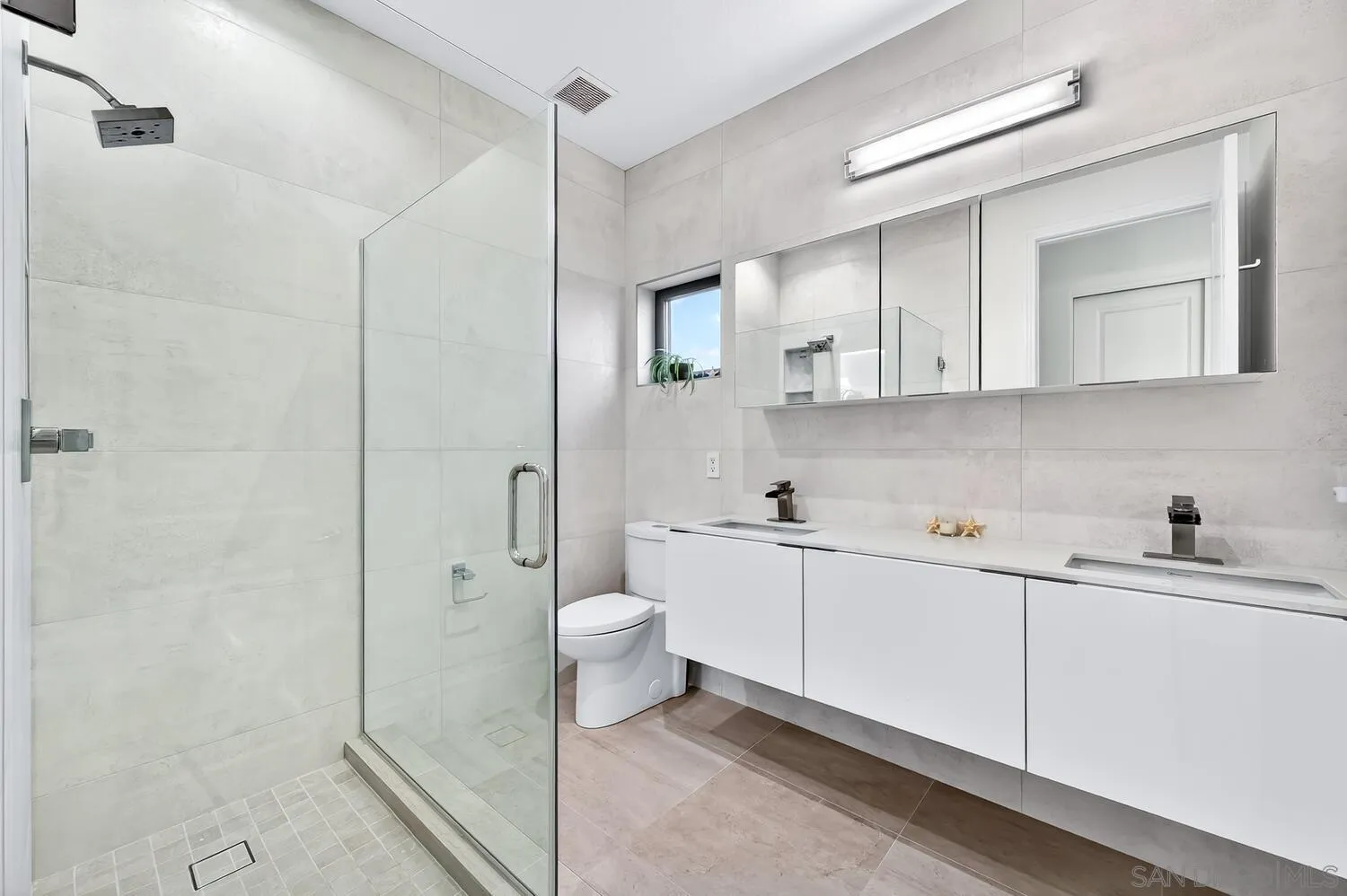 465 S Cleveland St Unit 103