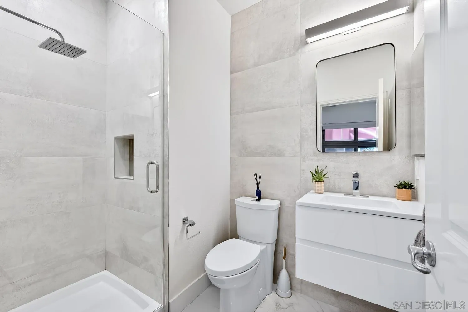 465 S Cleveland St Unit 103