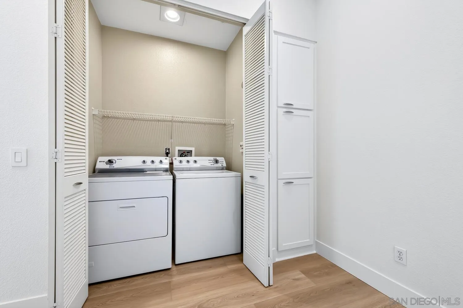 465 S Cleveland St Unit 103