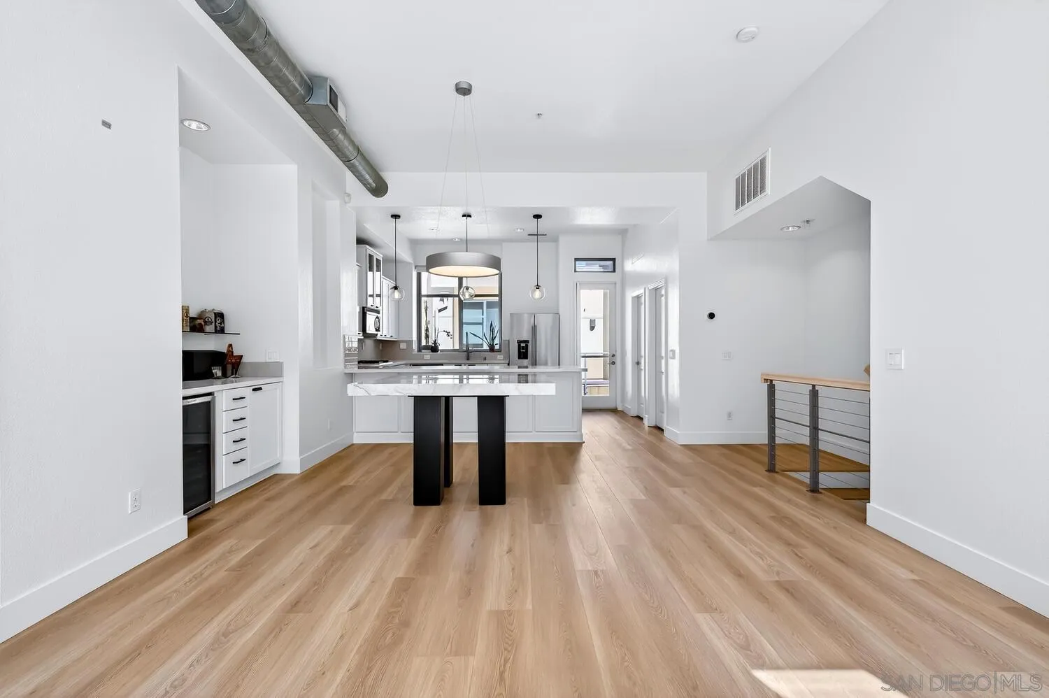 465 S Cleveland St Unit 103