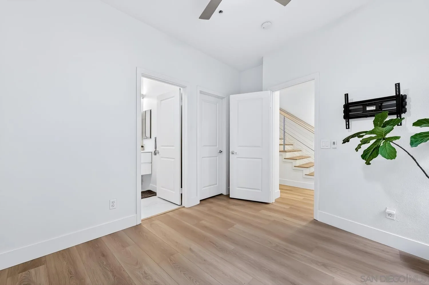465 S Cleveland St Unit 103