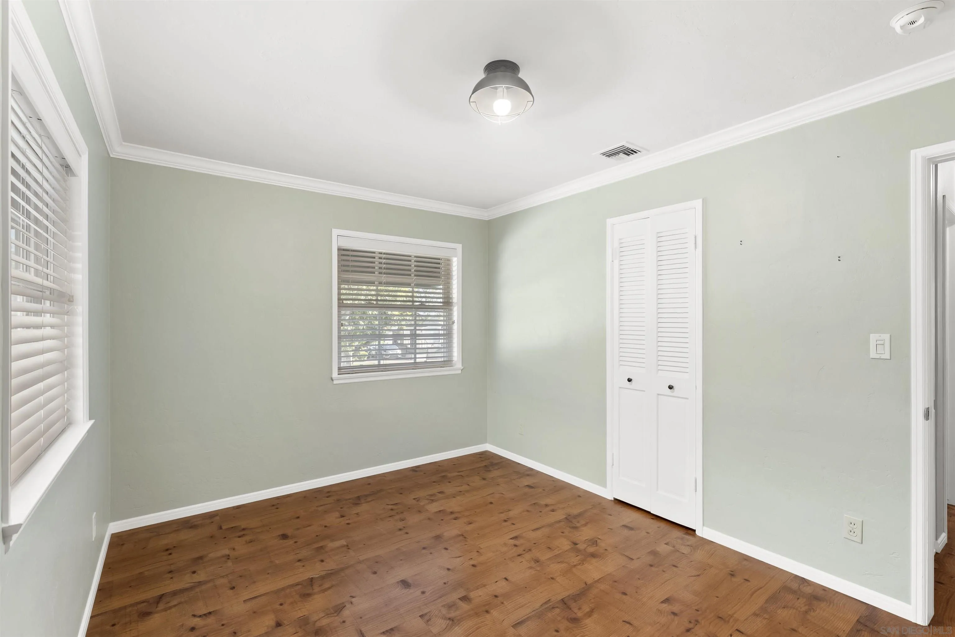 1244 Wilbur Ave