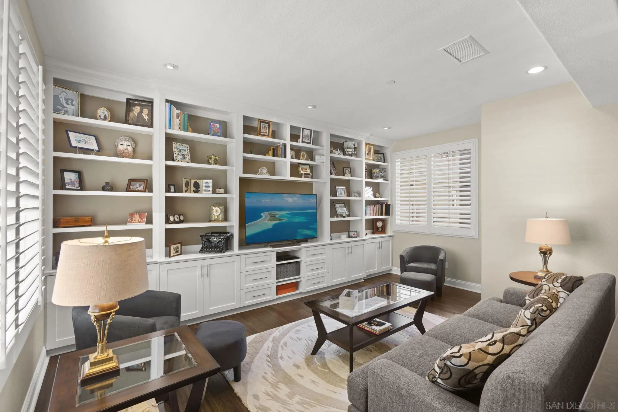 1056 Pearl Unit 24