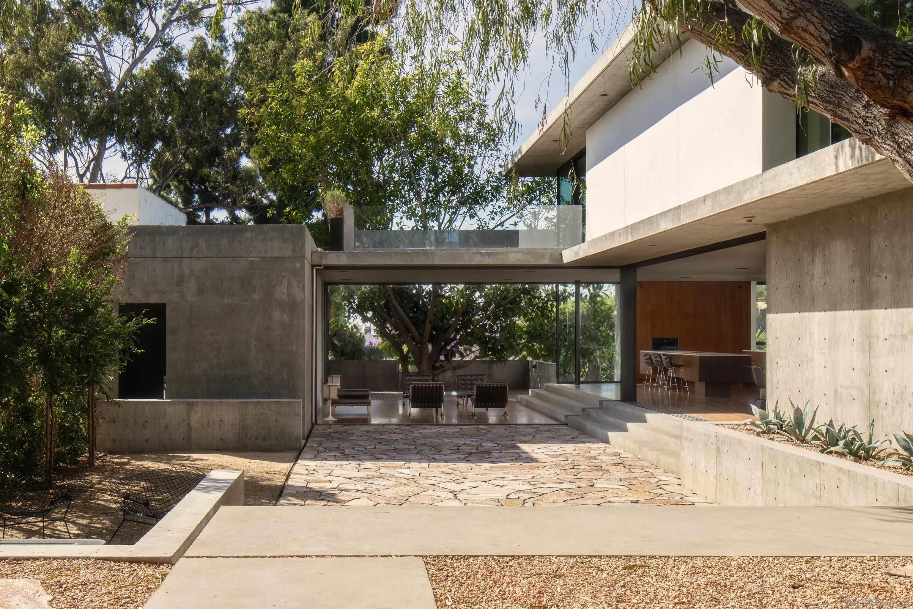 4420 Arista Dr