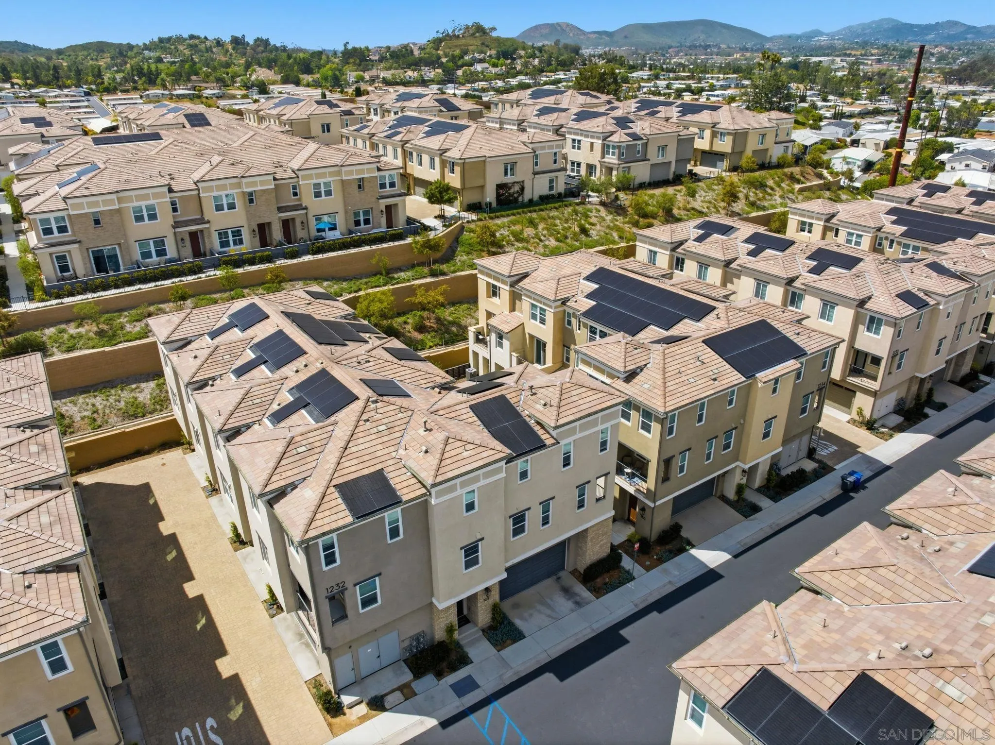 1232 Sunrise View Unit 105