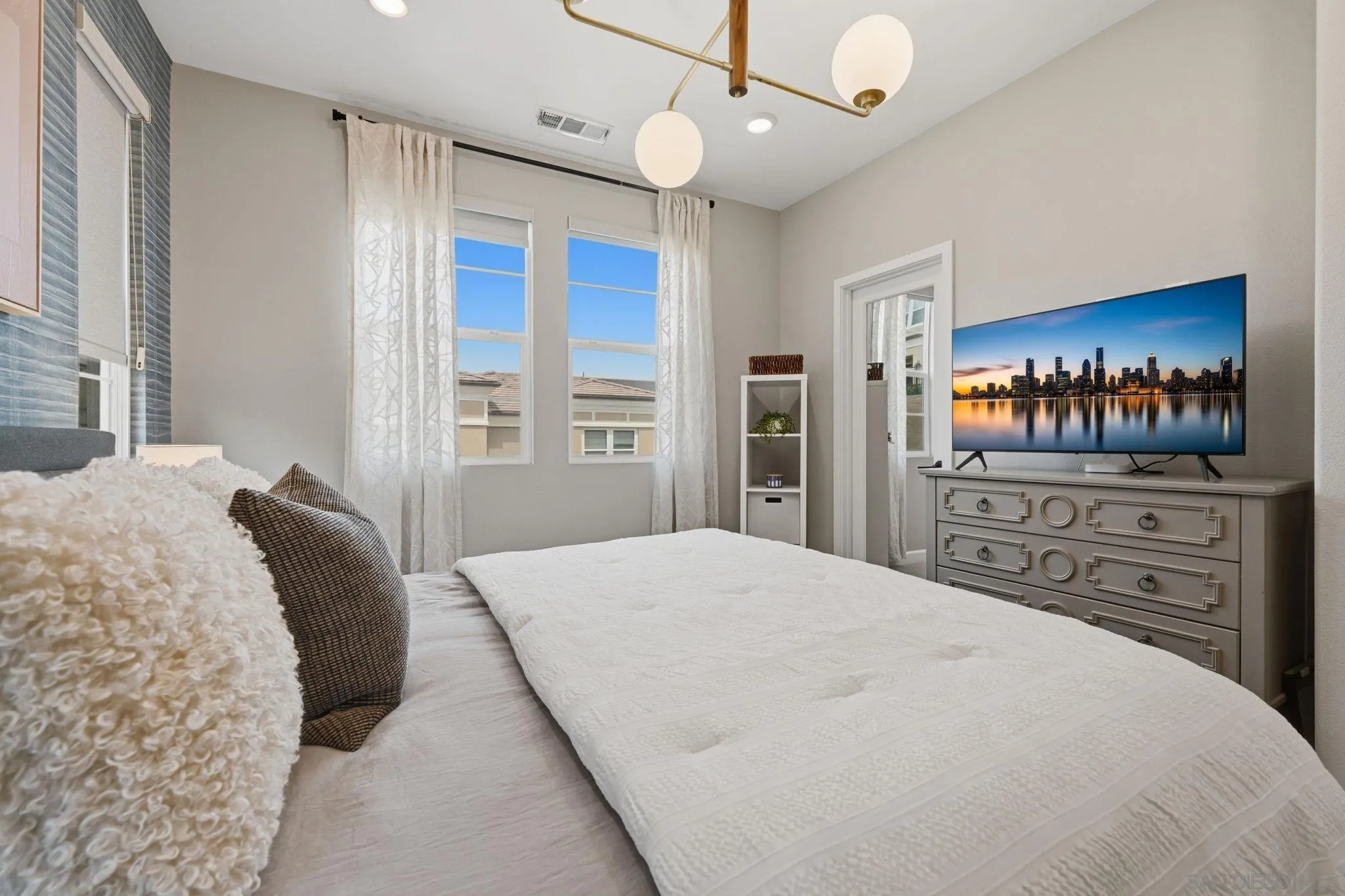 1232 Sunrise View Unit 105