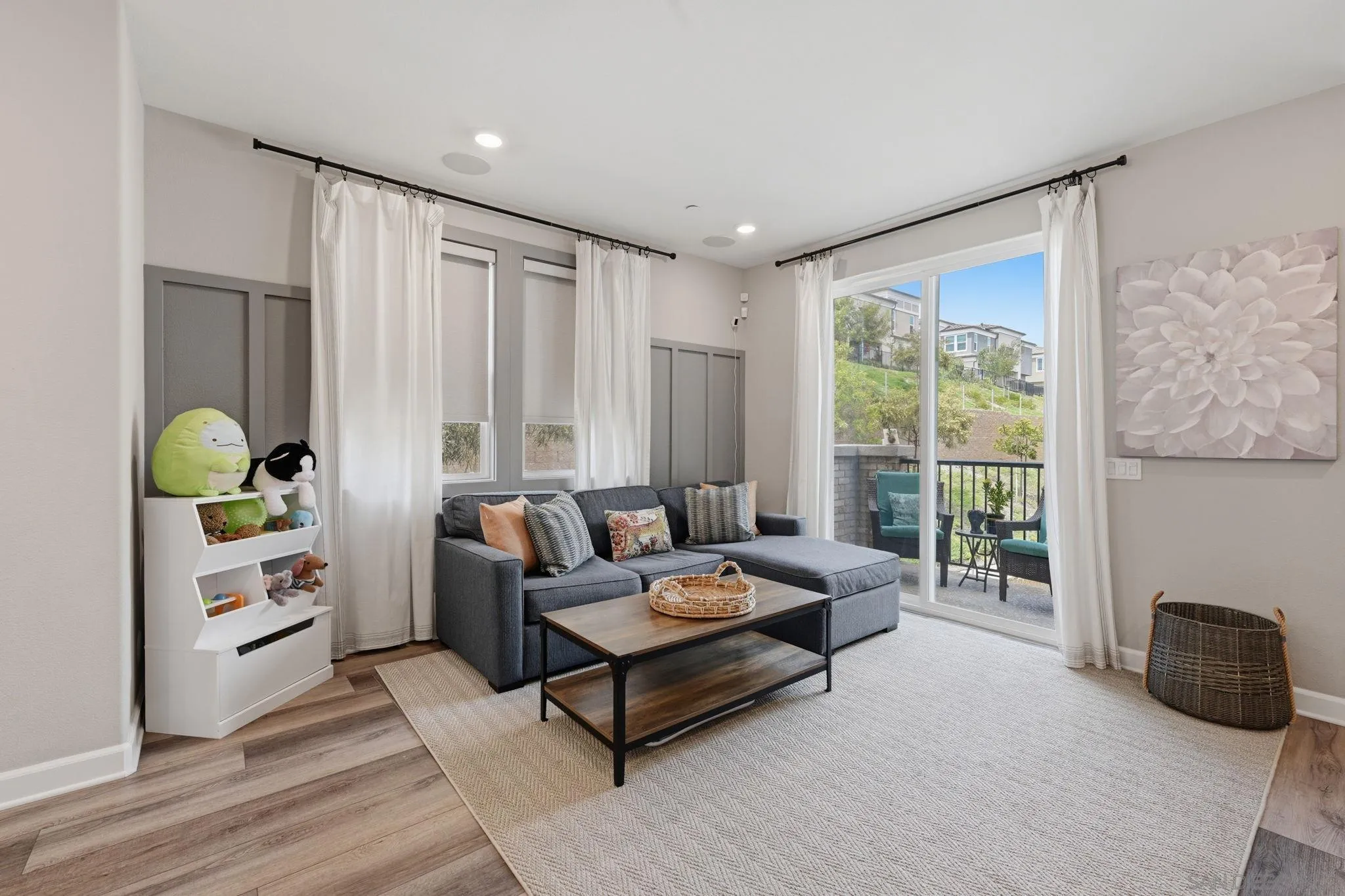 1232 Sunrise View Unit 105