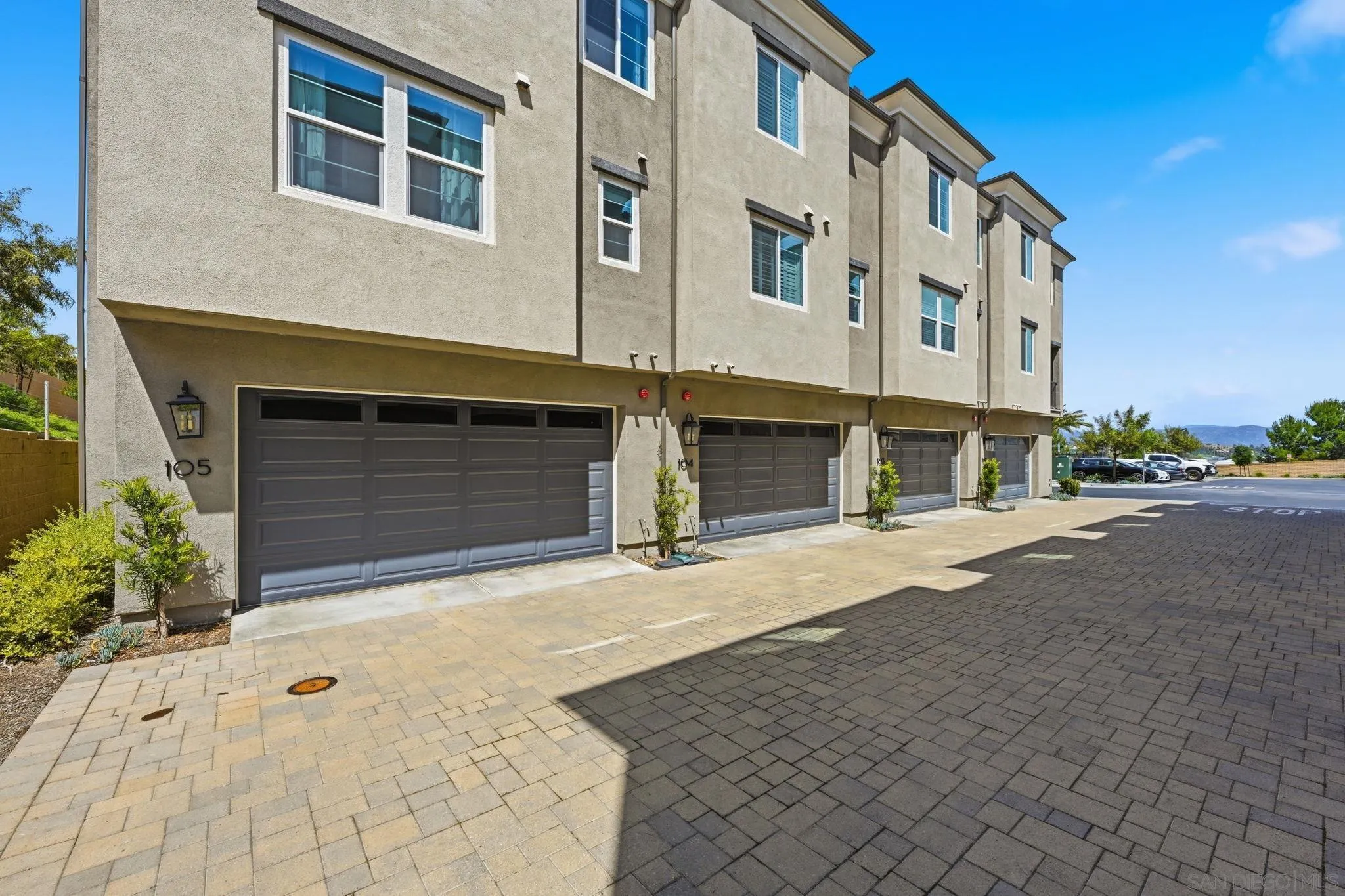 1232 Sunrise View Unit 105