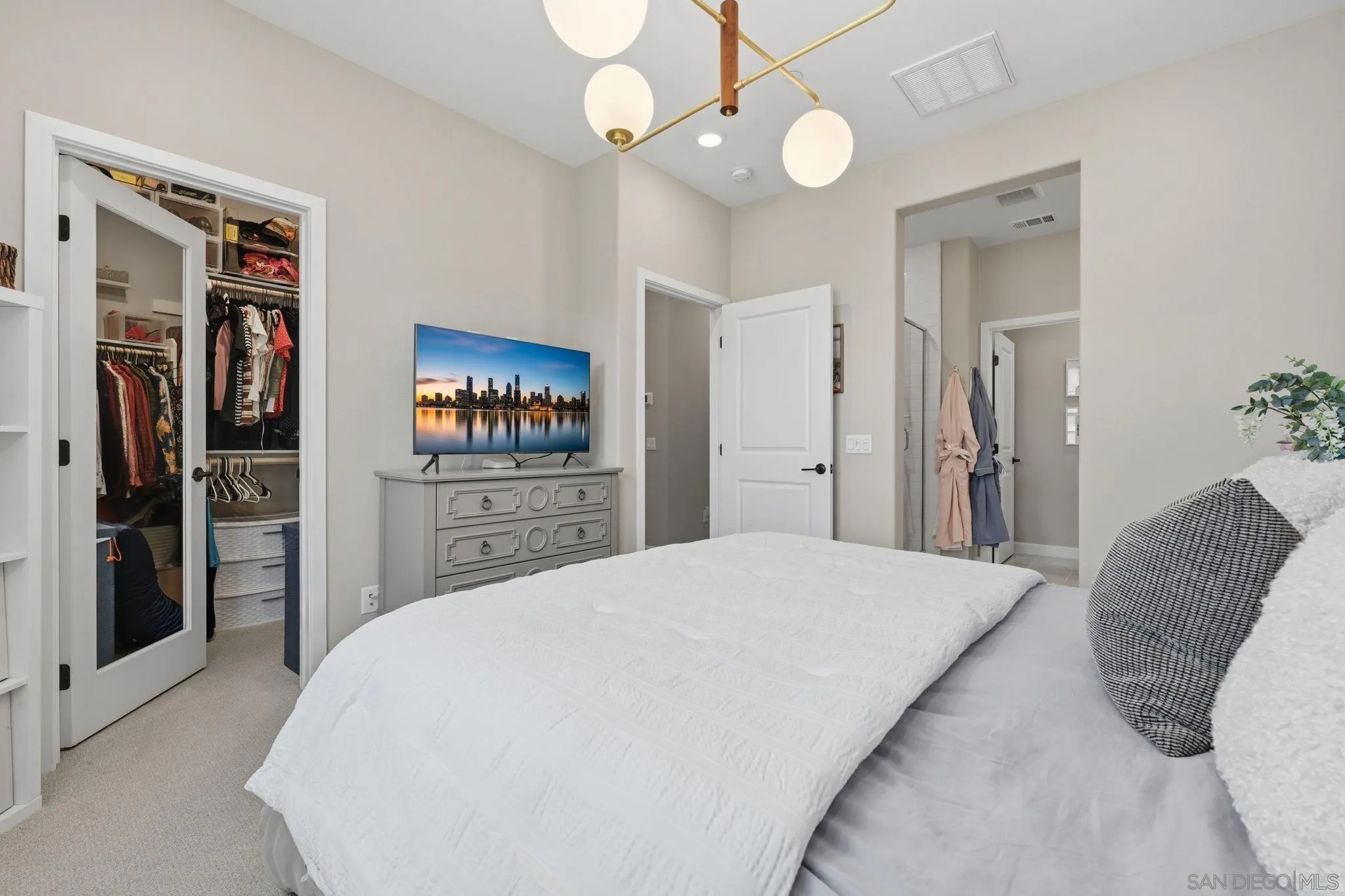 1232 Sunrise View Unit 105
