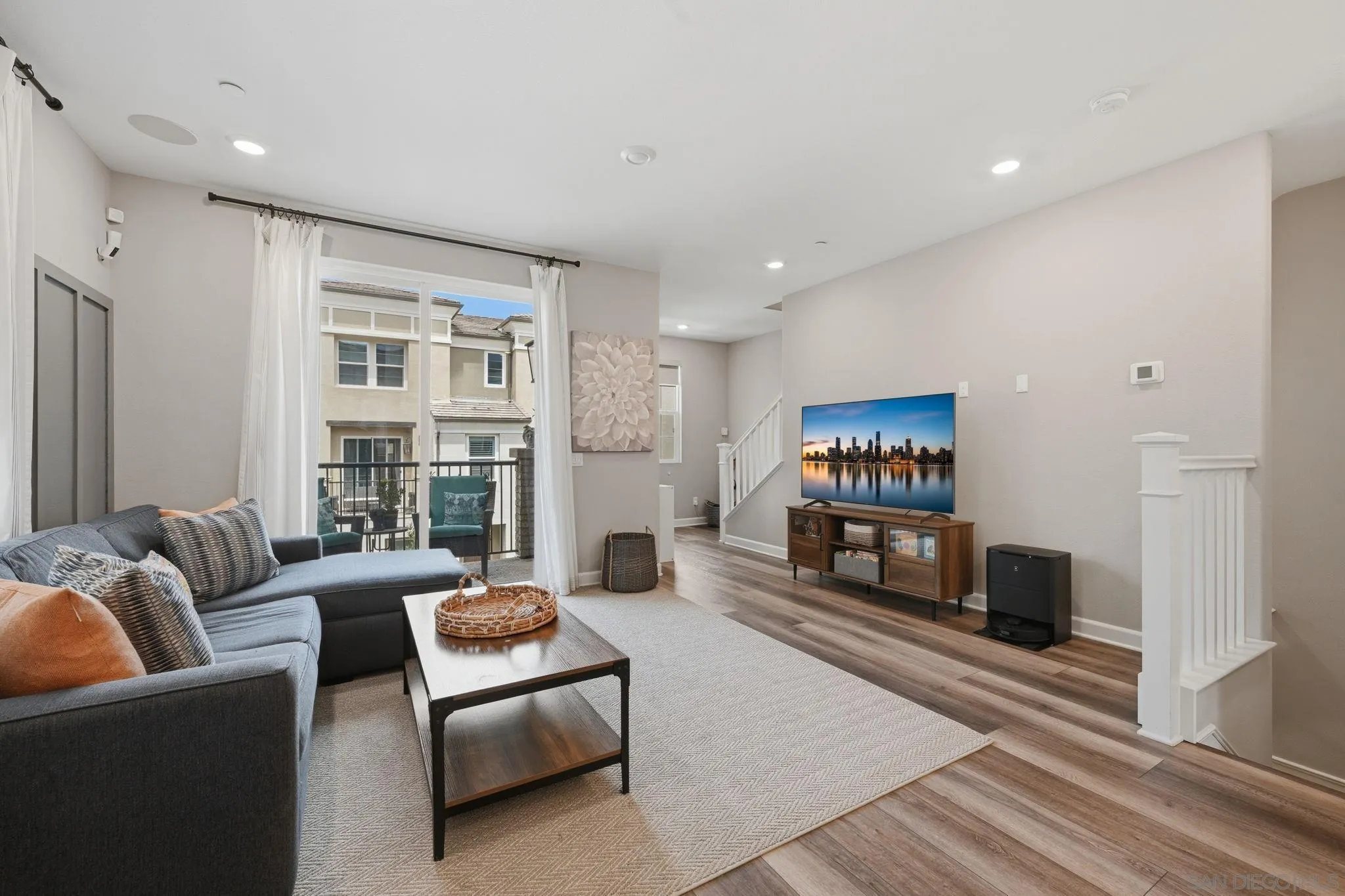 1232 Sunrise View Unit 105