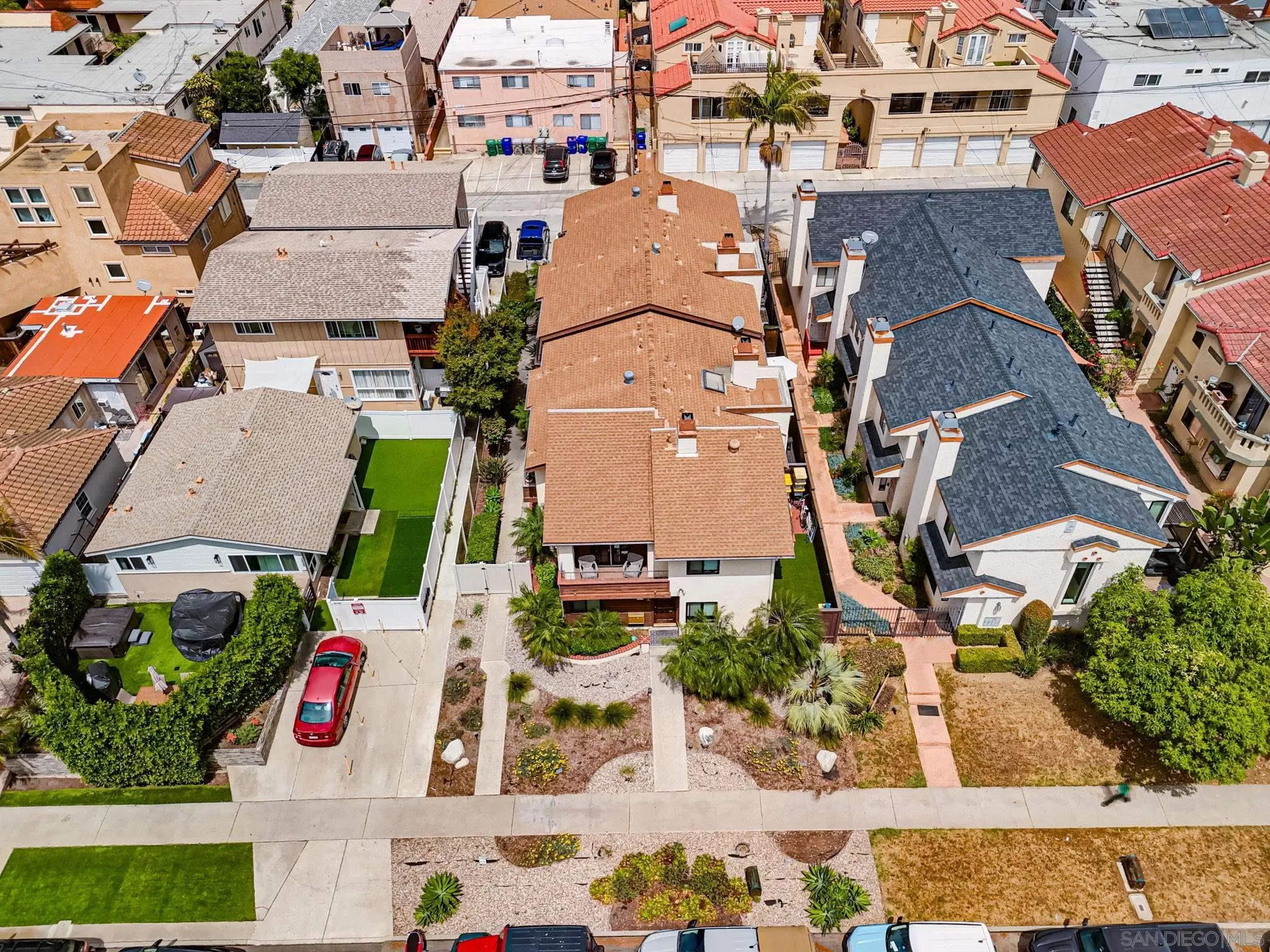 1828 Diamond St Unit 3