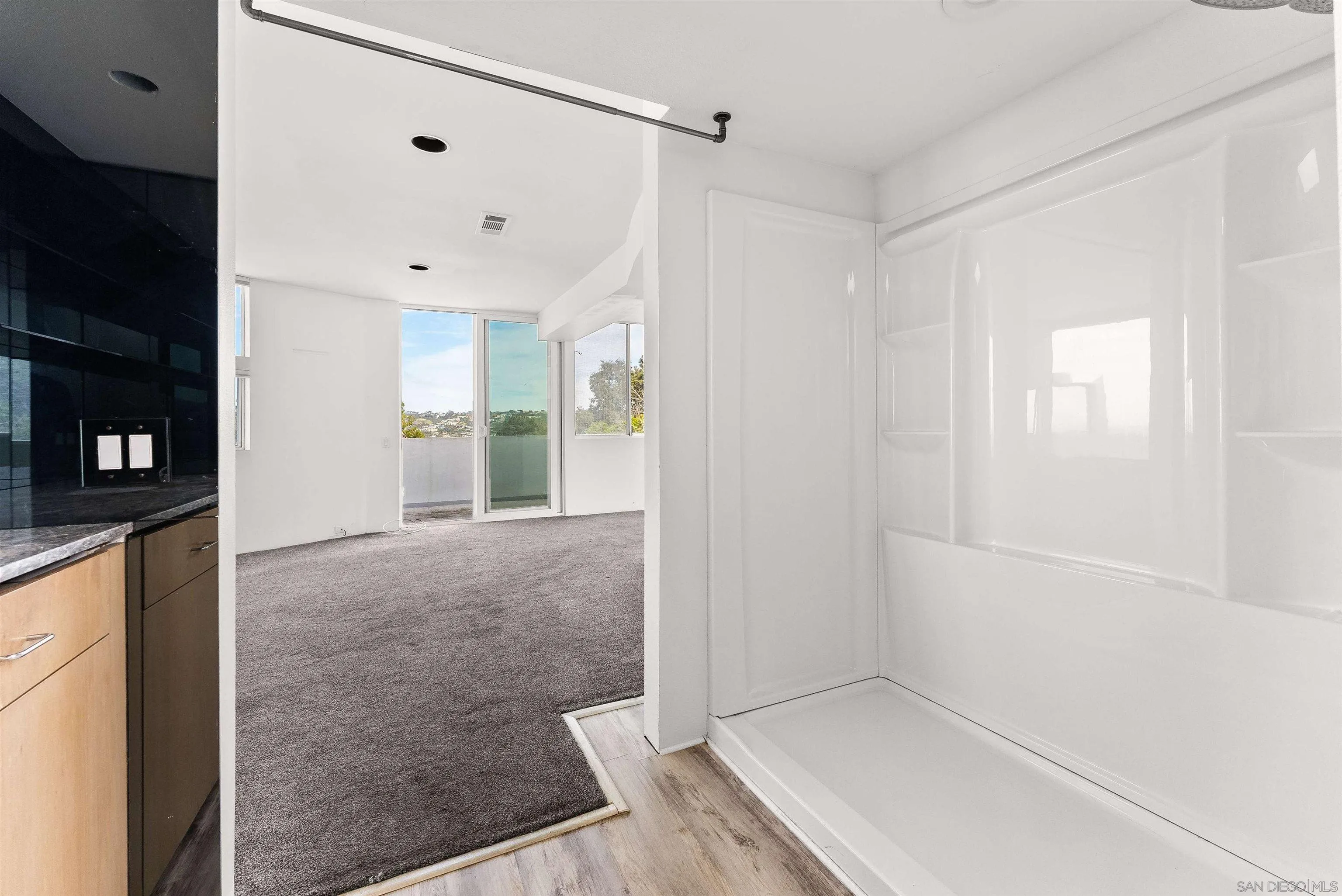 1550 Bluebird Ln