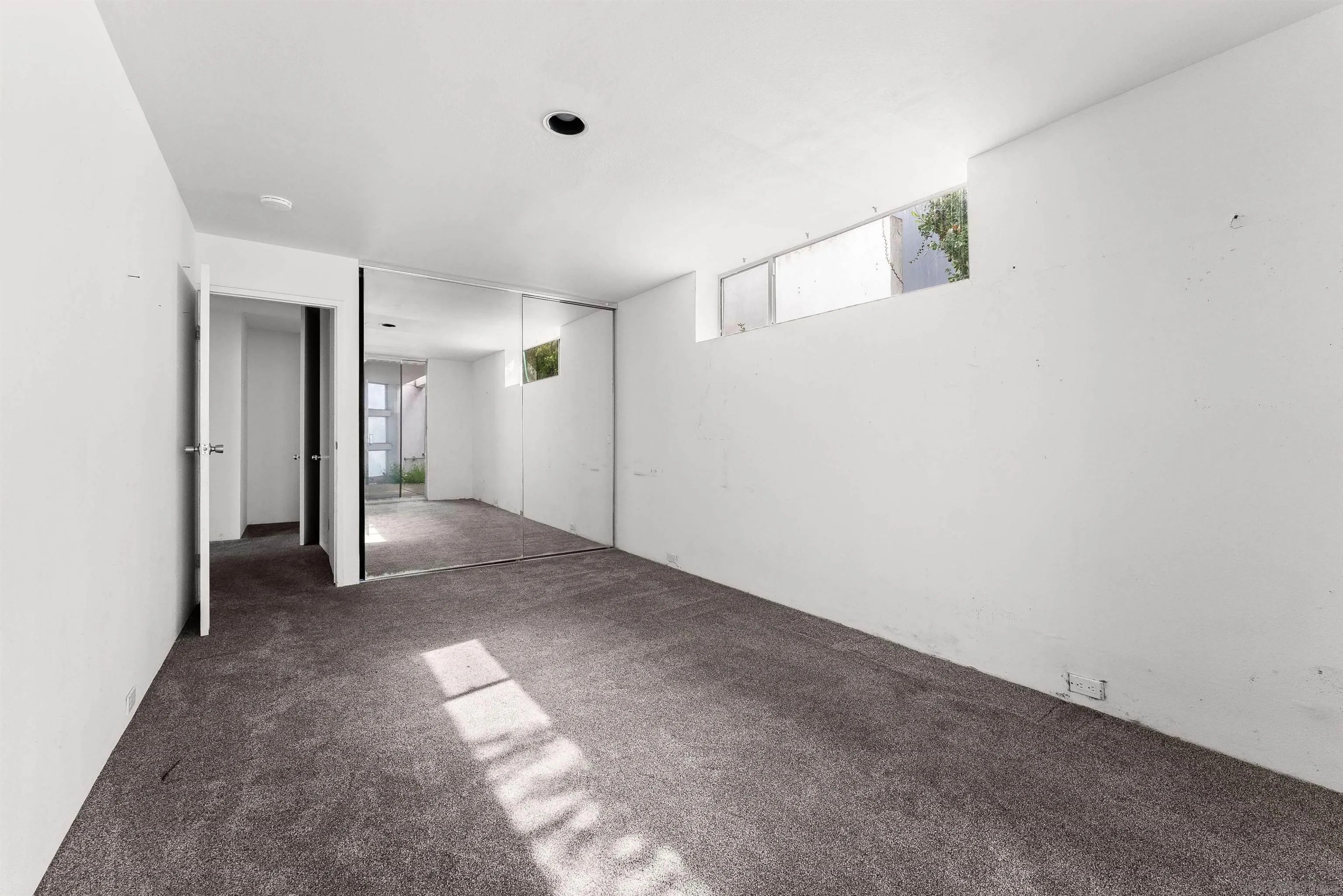 1550 Bluebird Ln