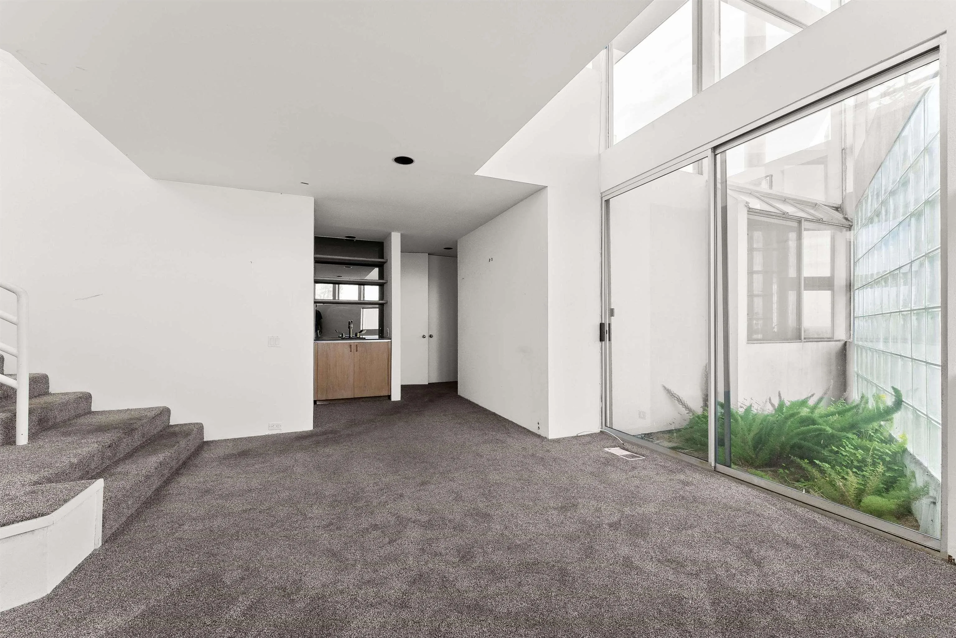 1550 Bluebird Ln