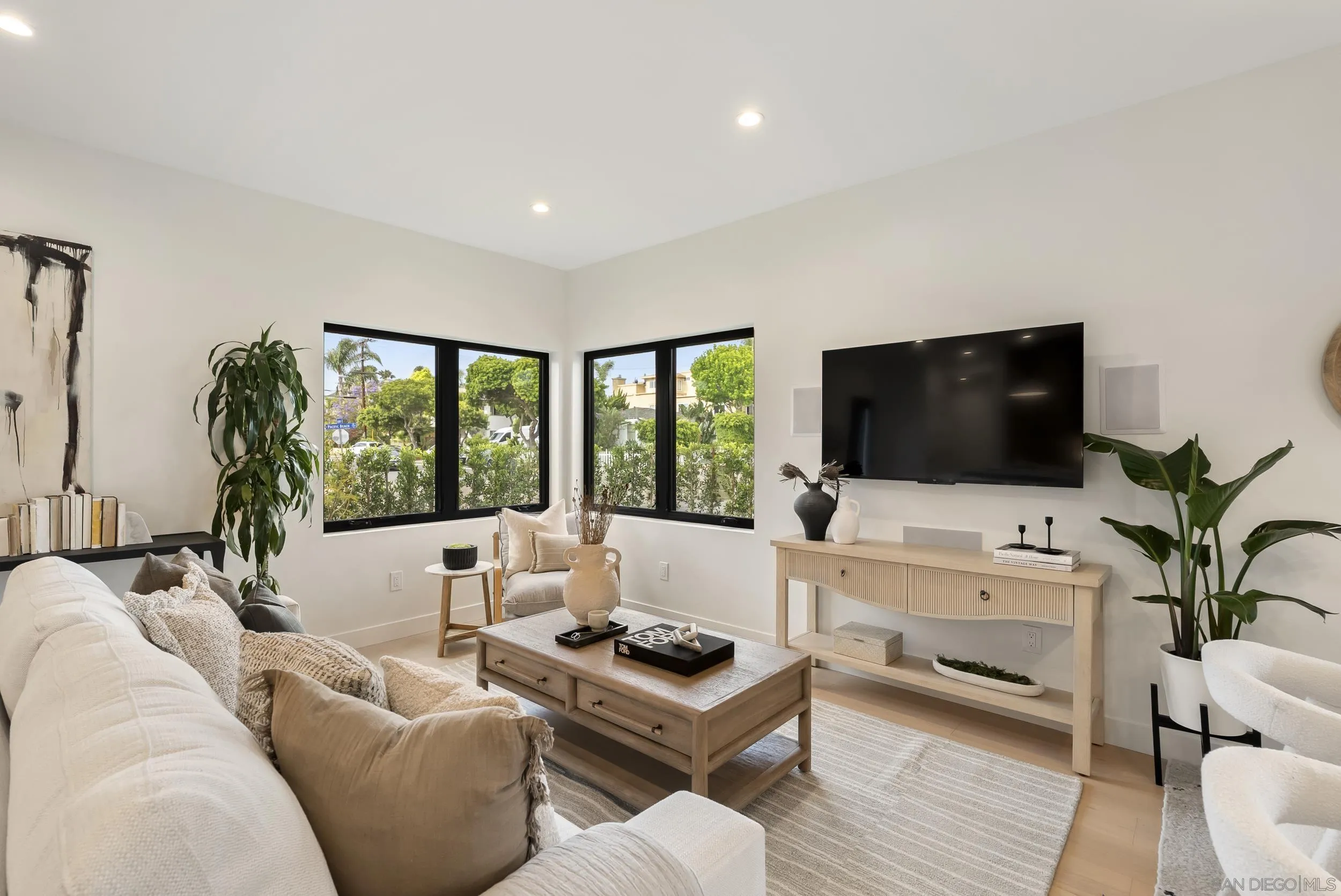 1375 Pacific Beach Dr.