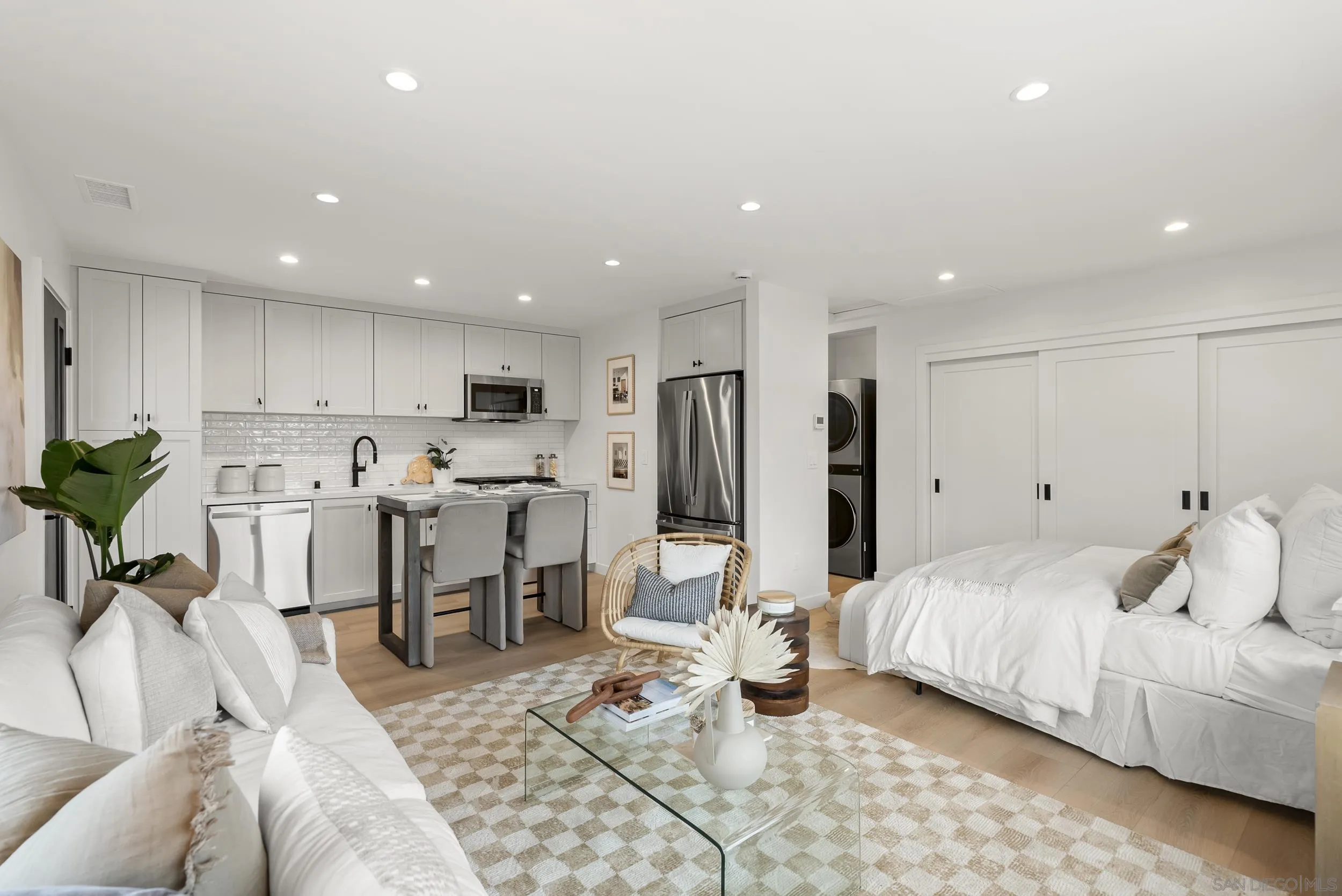 1375 Pacific Beach Dr.