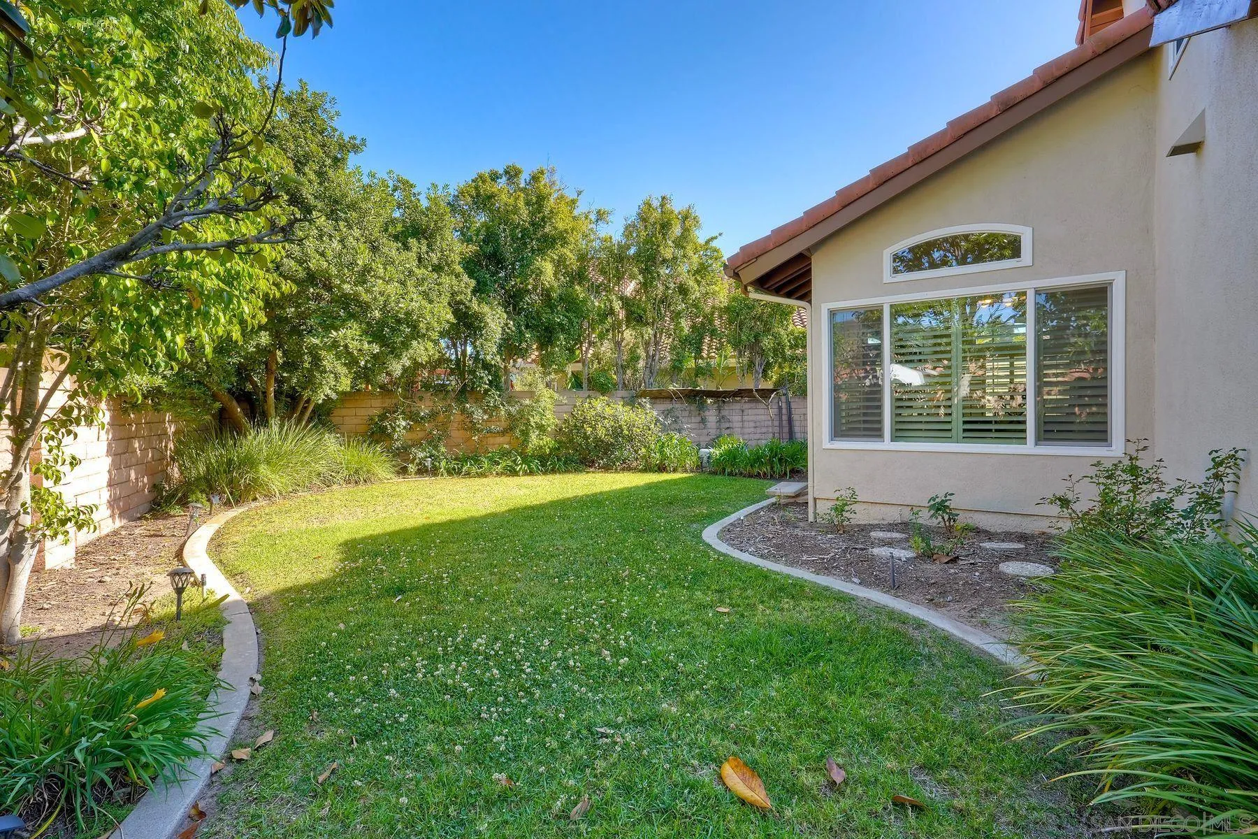 8748 Butano Ct