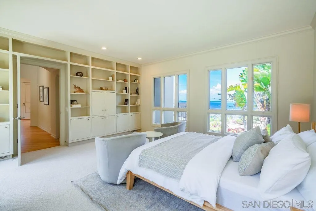 5931 La Jolla Corona