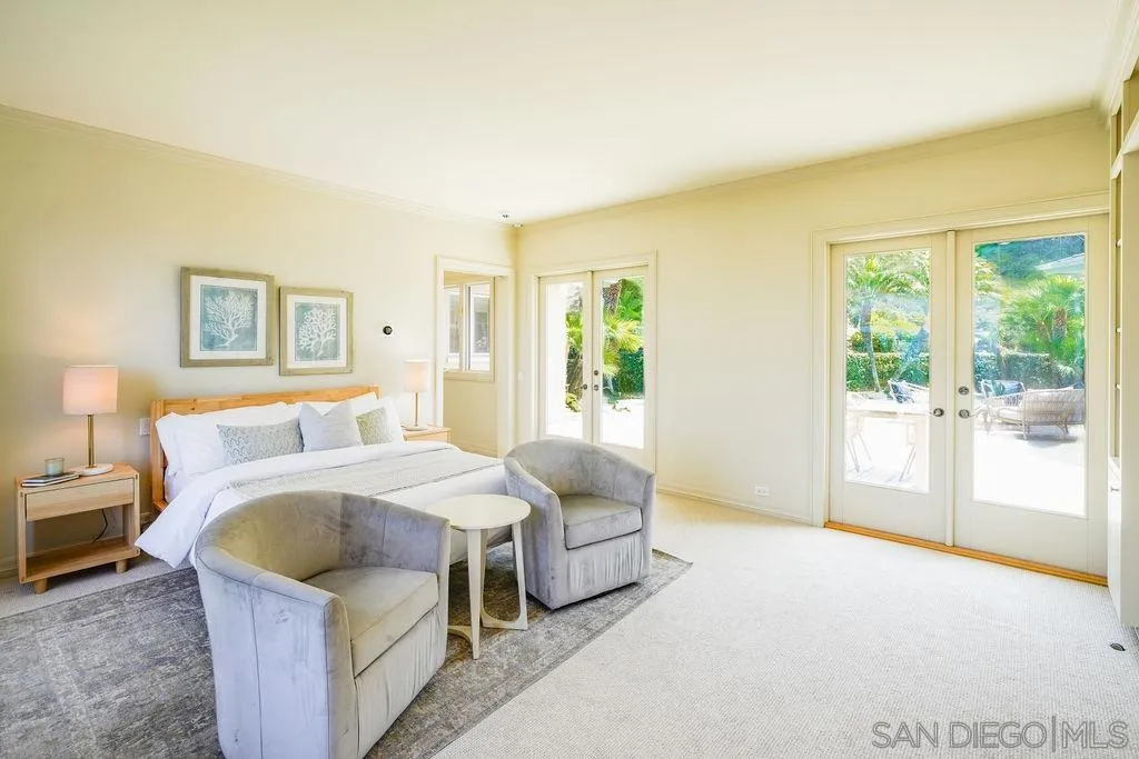 5931 La Jolla Corona
