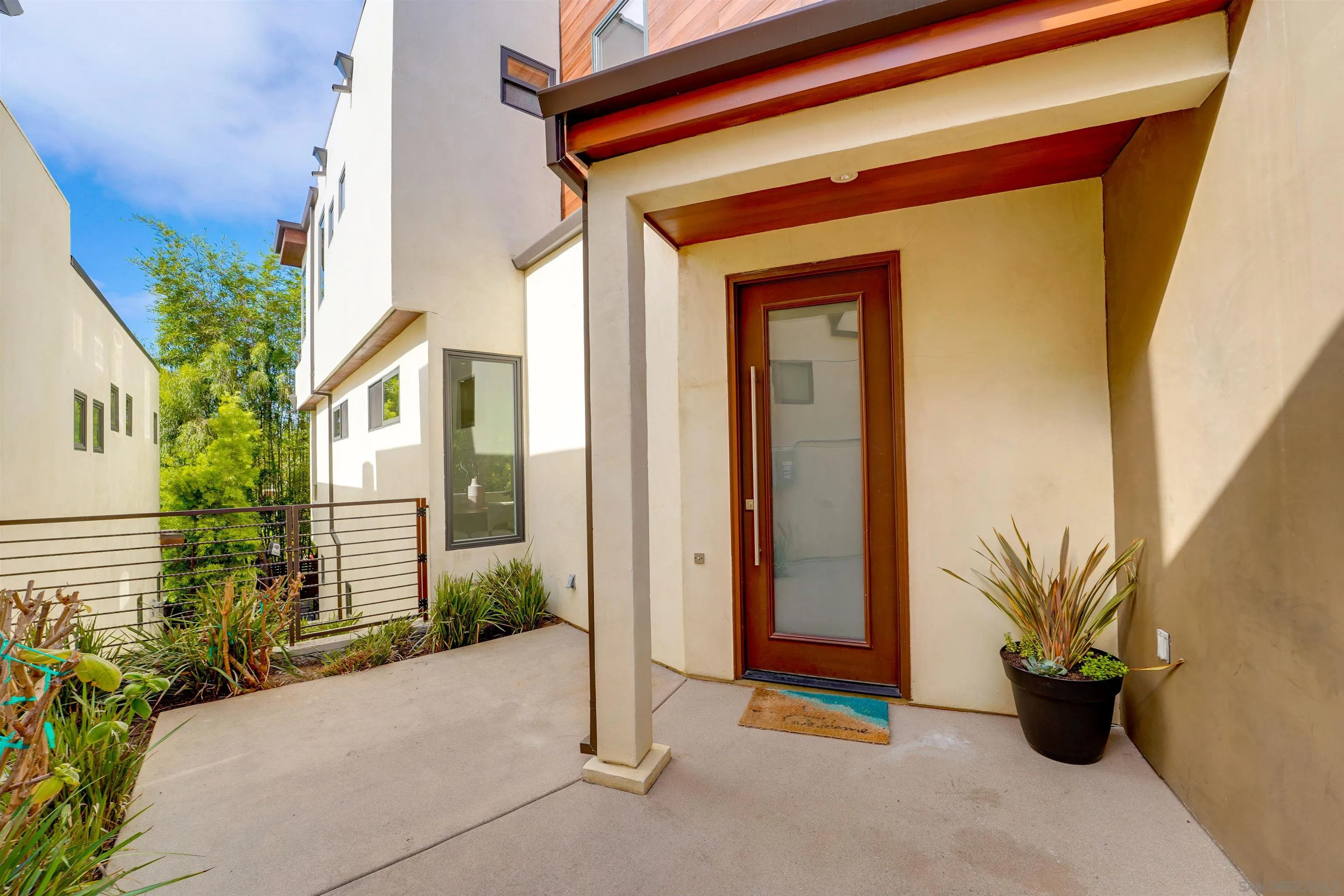 756 Bonair Street