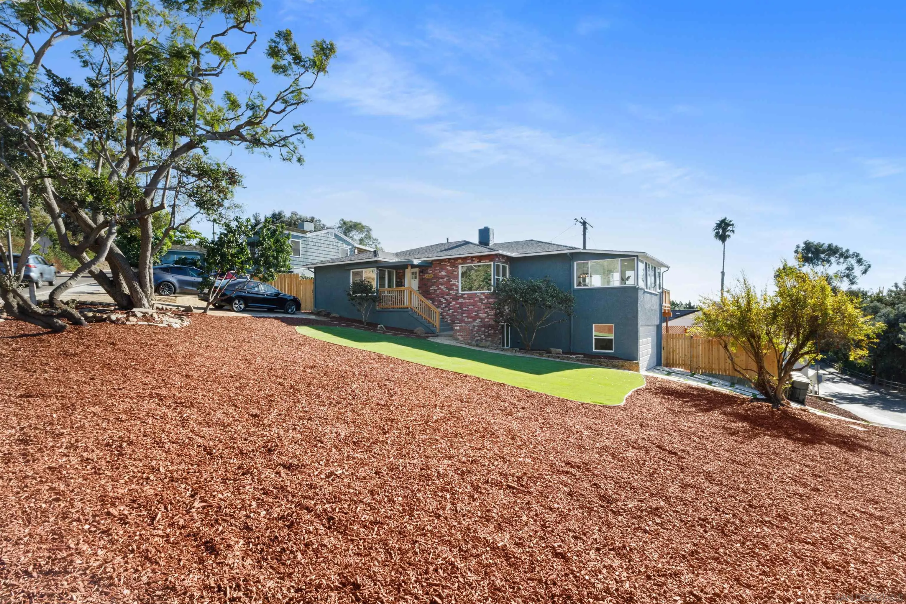 4205 Mason St.