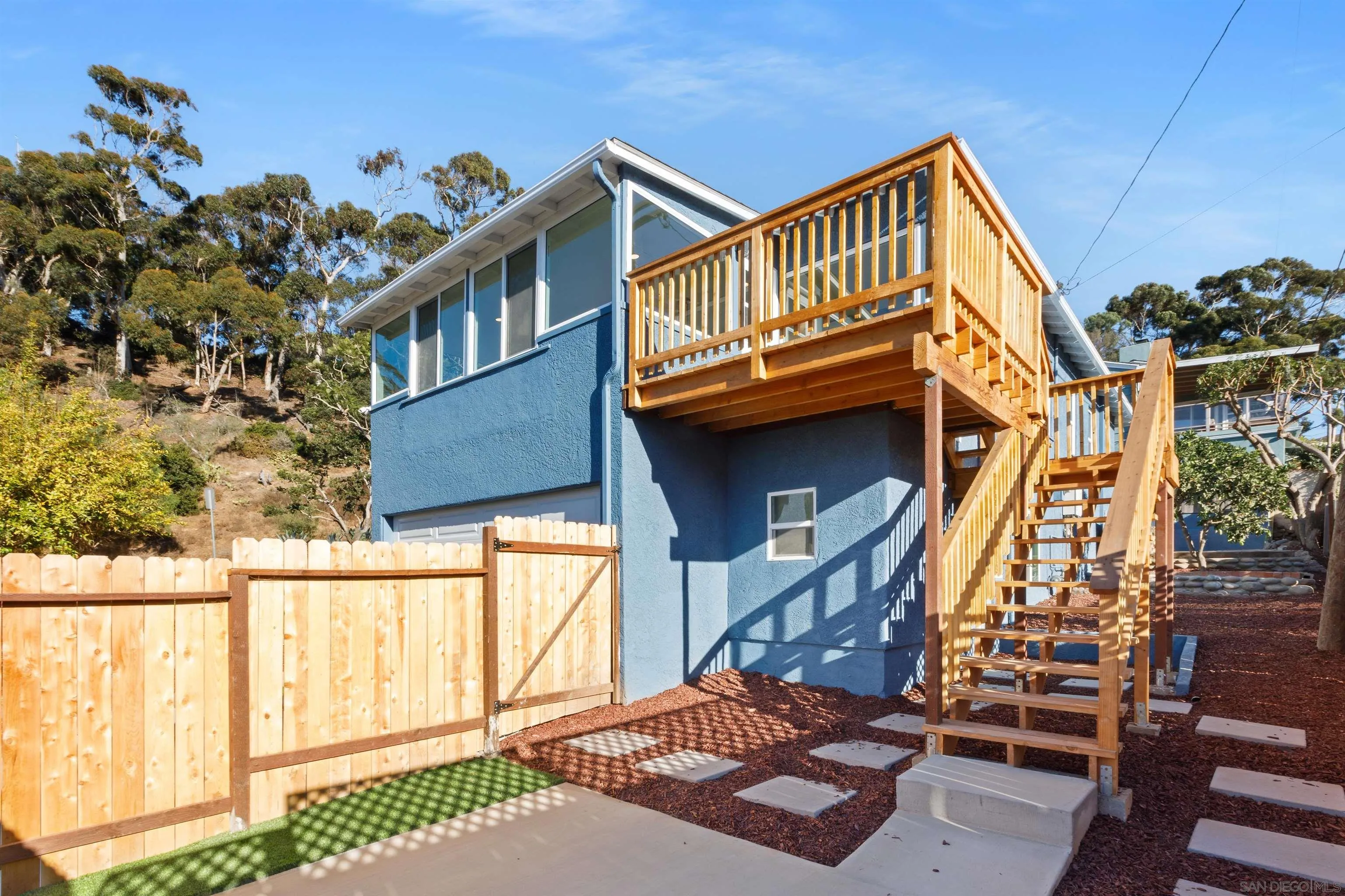 4205 Mason St.