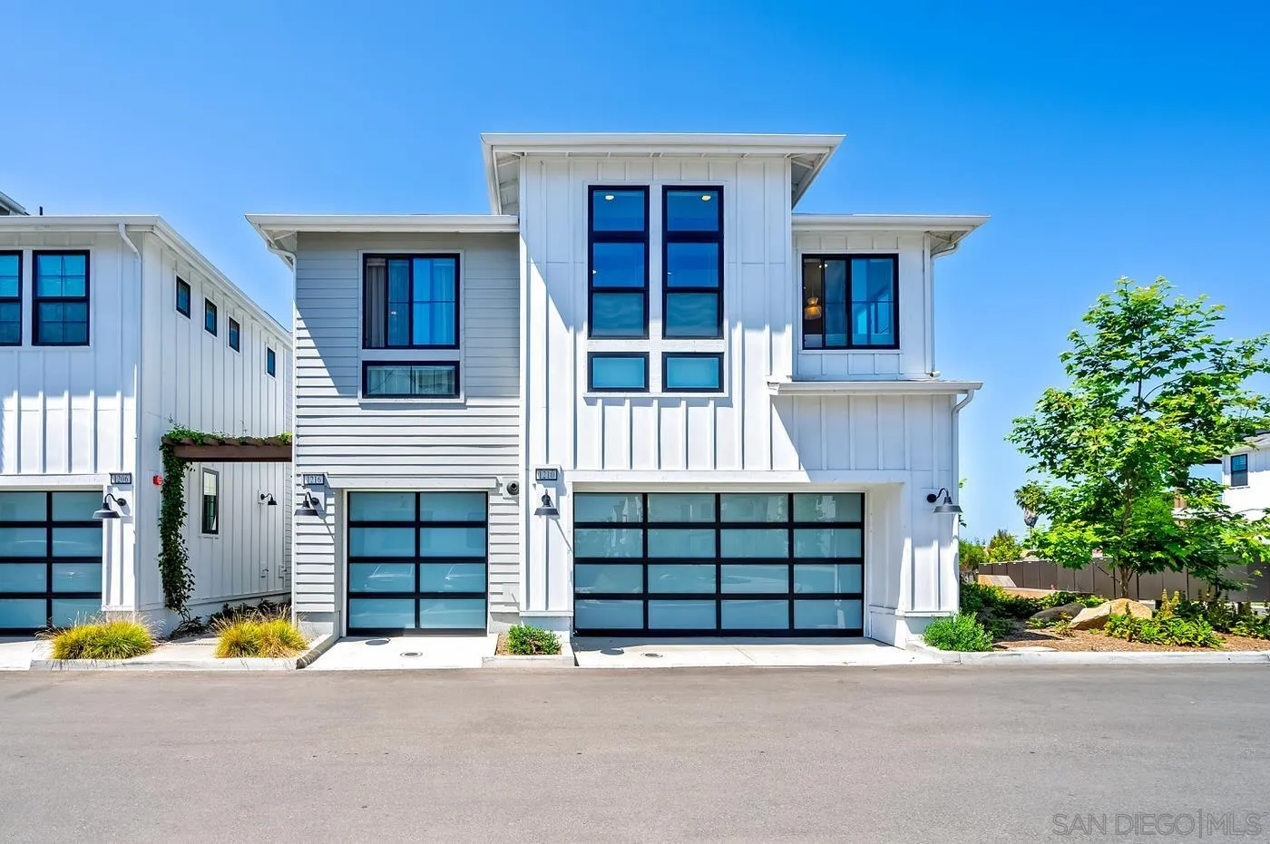 1216 Molara Ln