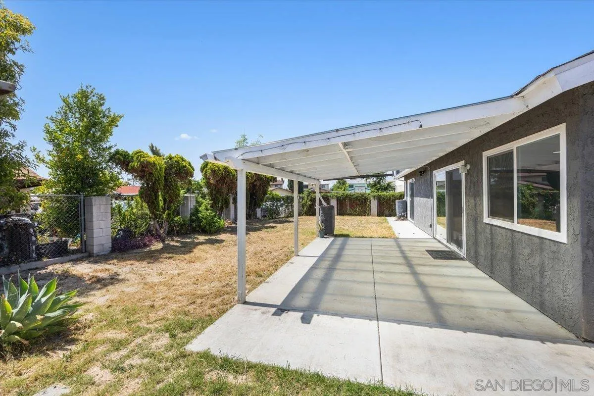 5325 Bonita Dr