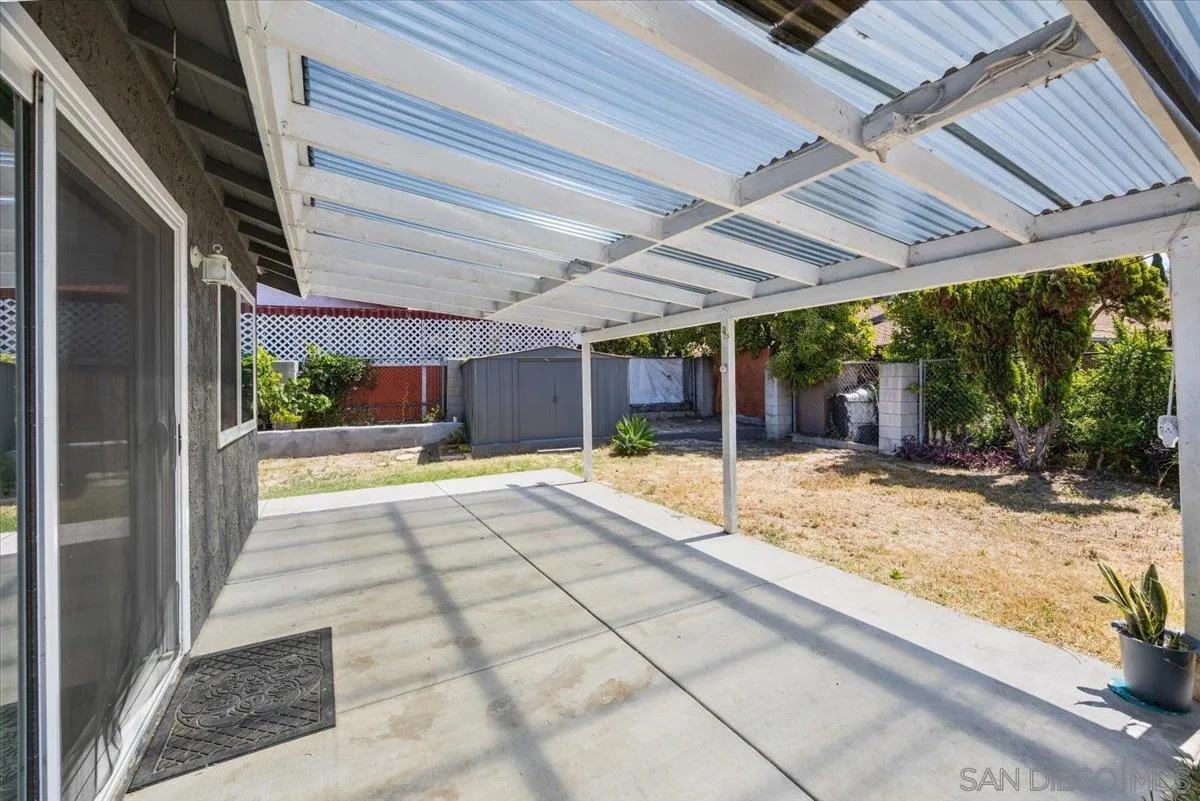 5325 Bonita Dr