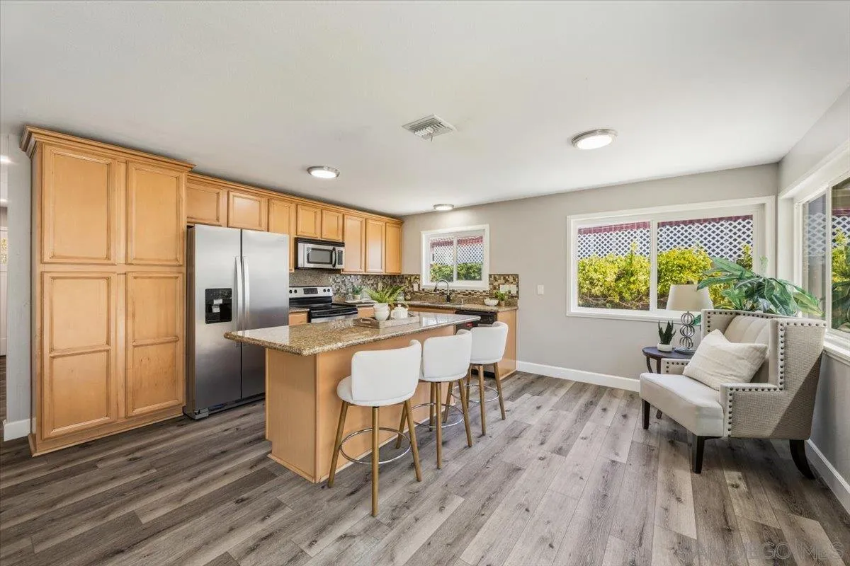 5325 Bonita Dr