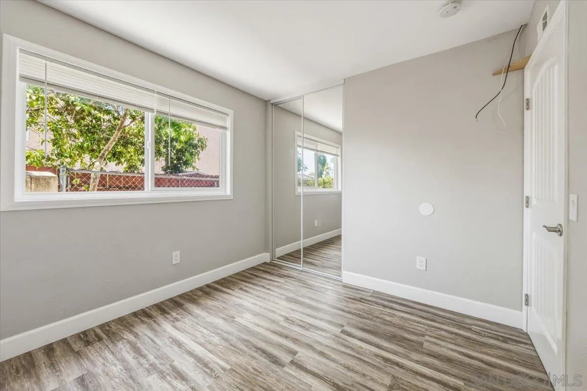 5325 Bonita Dr