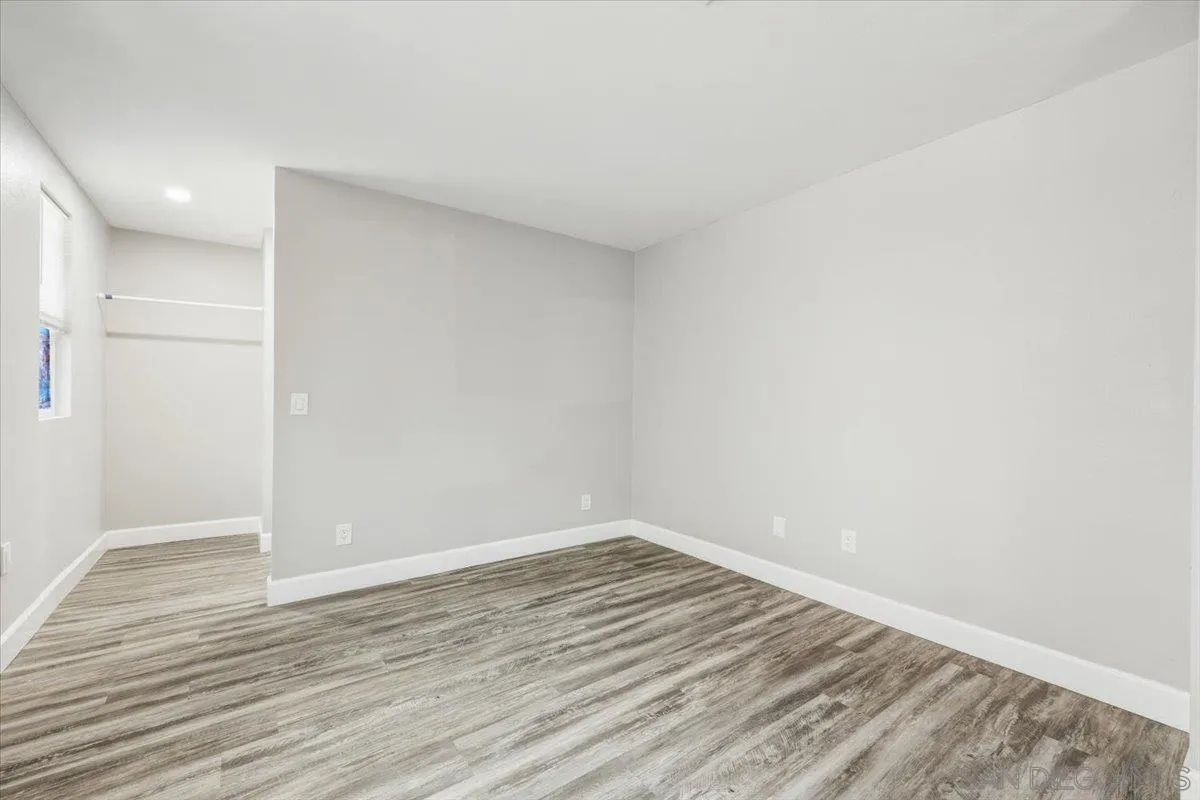 5325 Bonita Dr