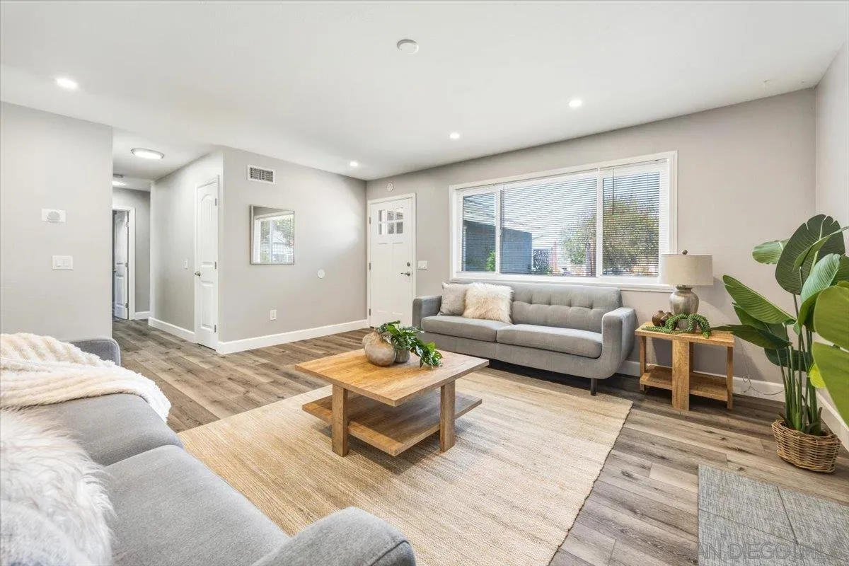 5325 Bonita Dr