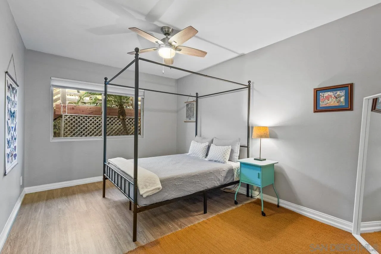 5361 Van Nuys