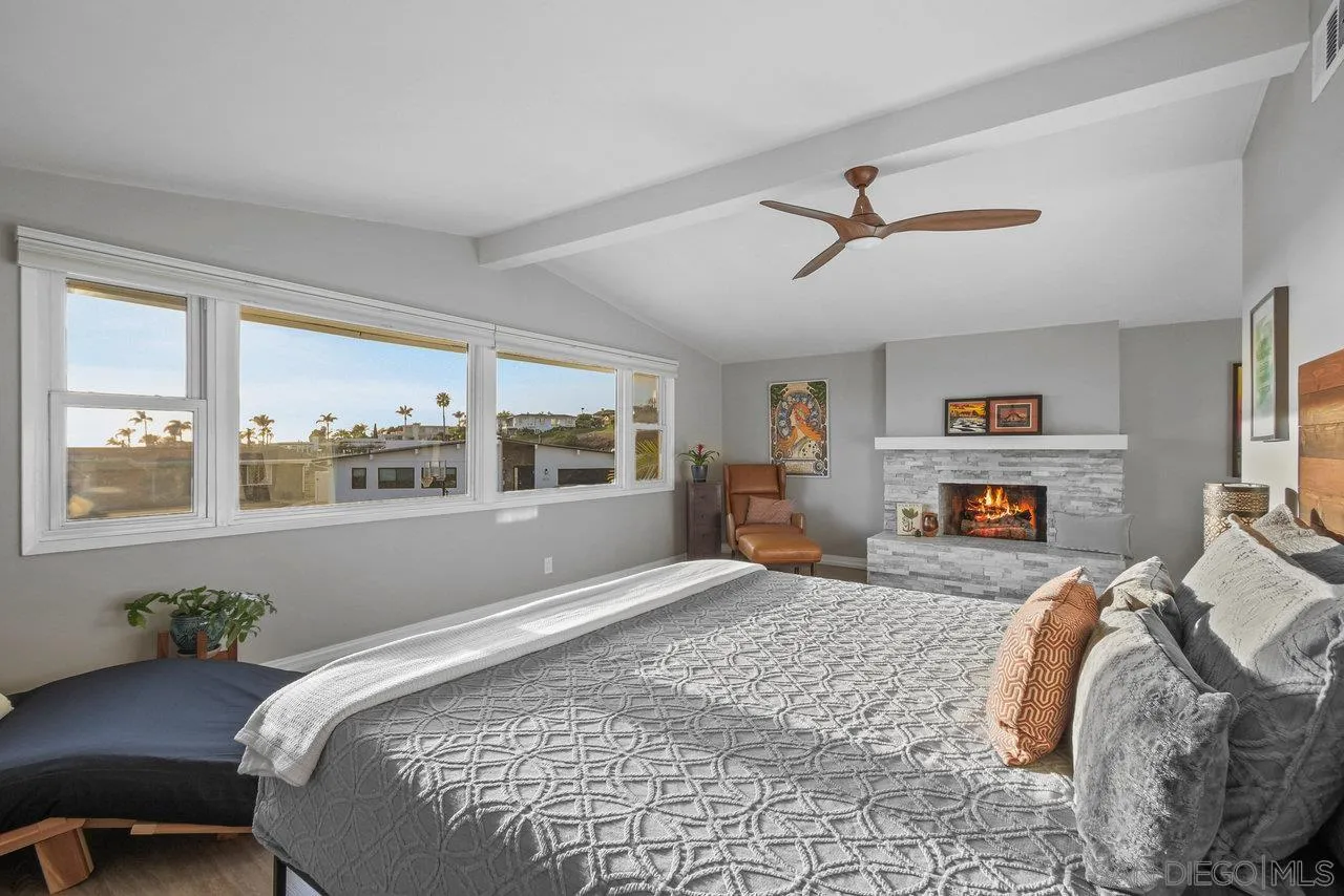 5361 Van Nuys