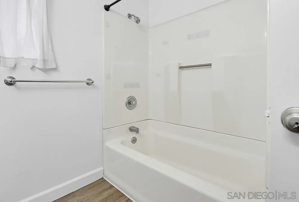 8224 Mount Vernon