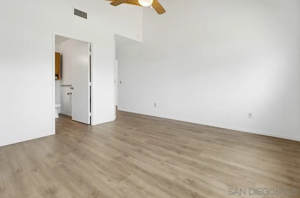 8224 Mount Vernon