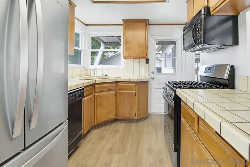 8224 Mount Vernon