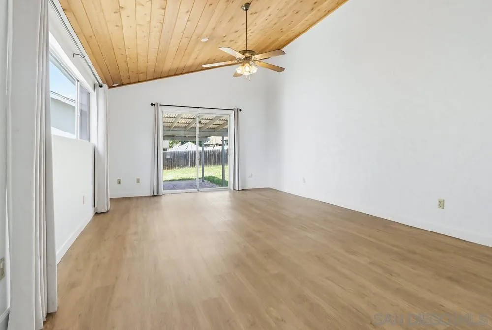 8224 Mount Vernon