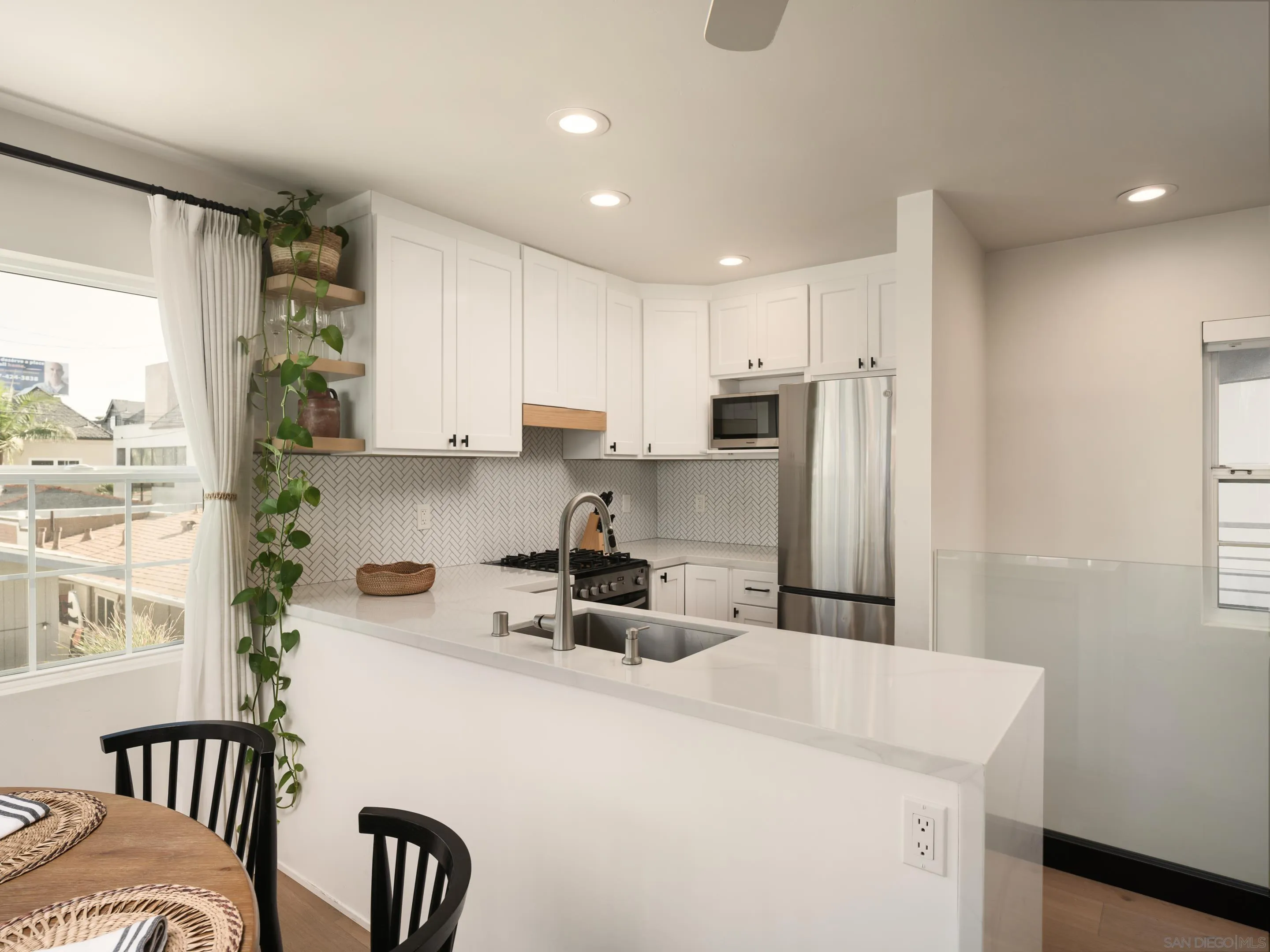822 Seagirt Ct