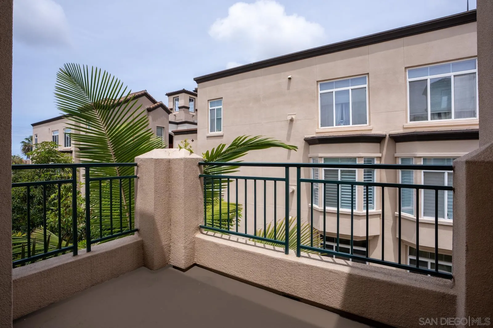 2400 5th Ave Unit 424