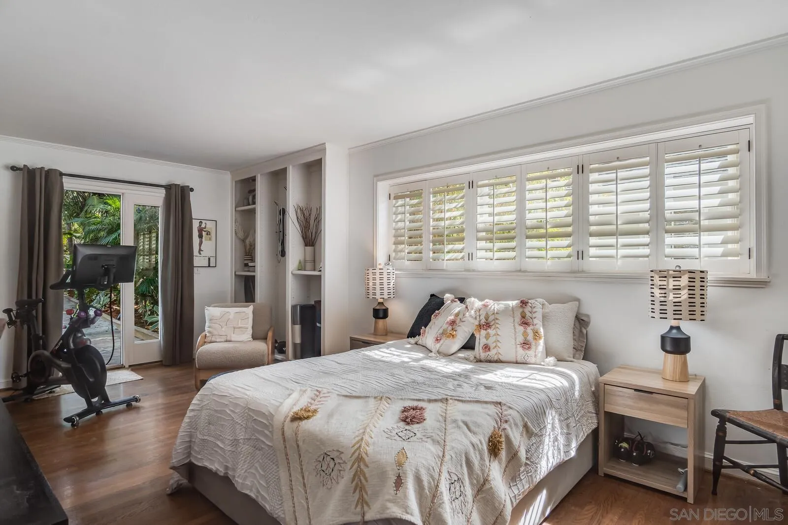6011 Vista De La Mesa