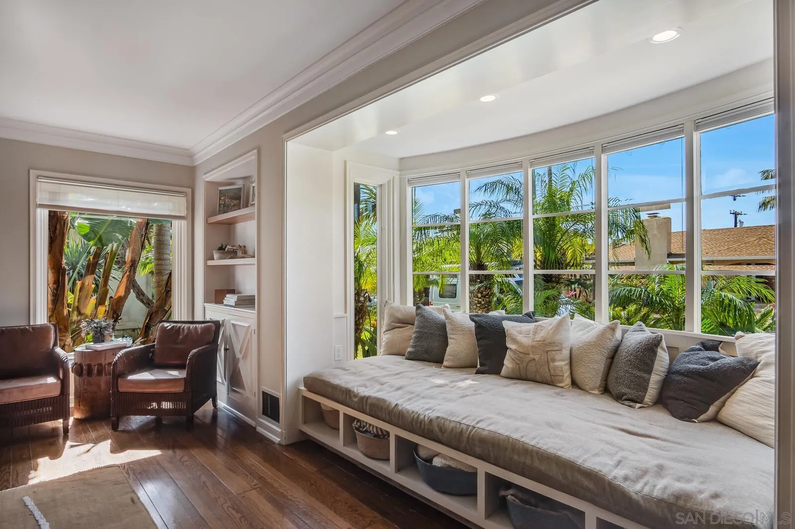 6011 Vista De La Mesa