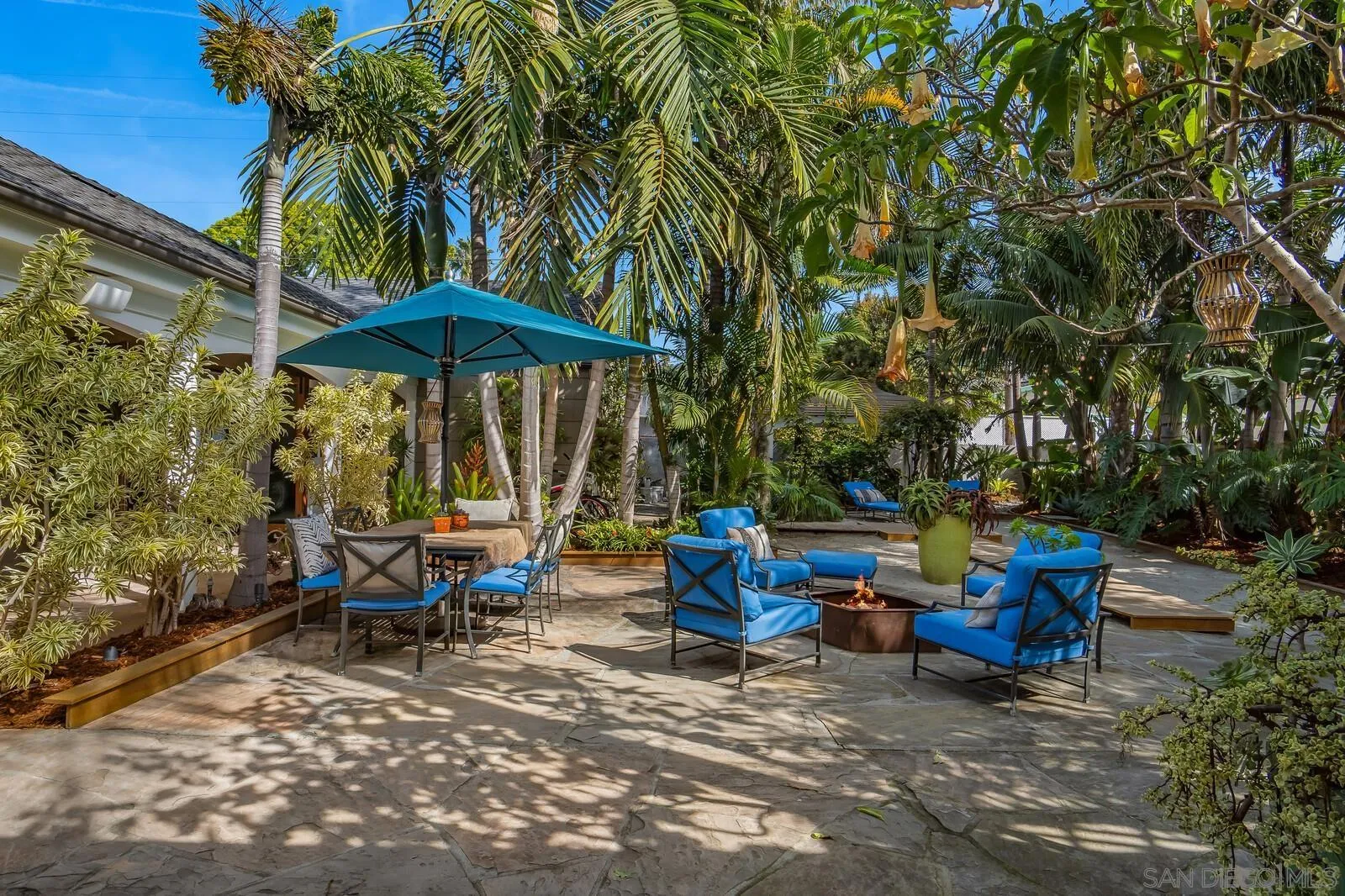 6011 Vista De La Mesa