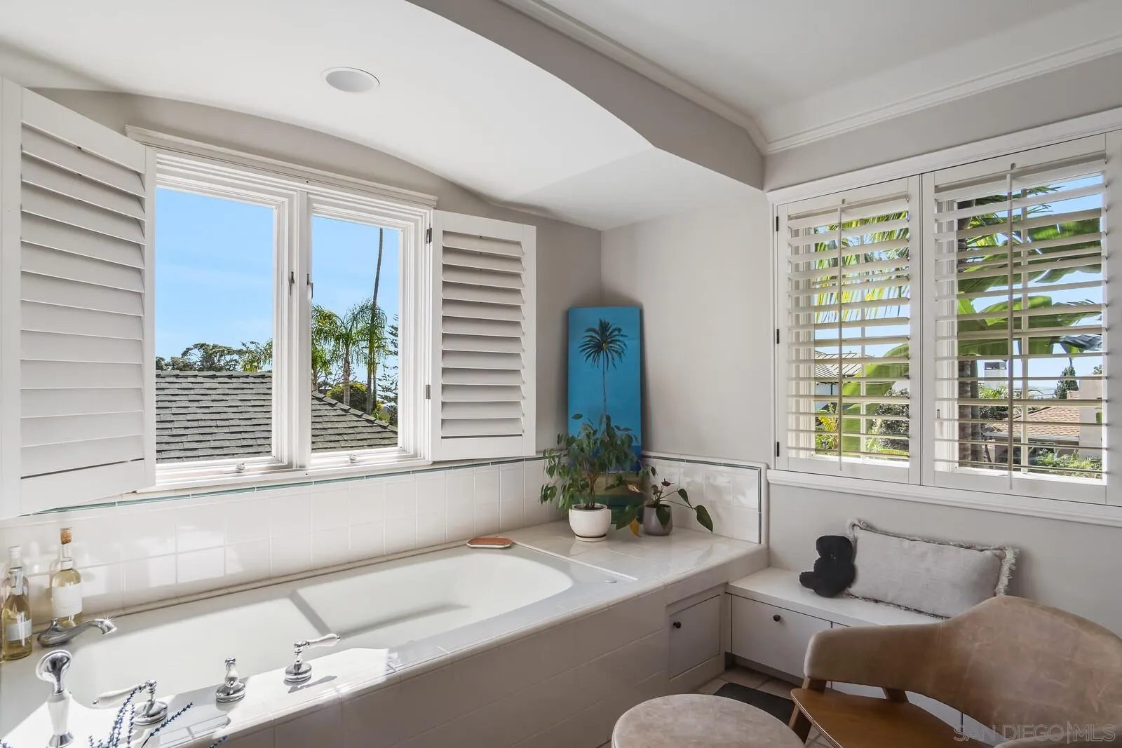 6011 Vista De La Mesa