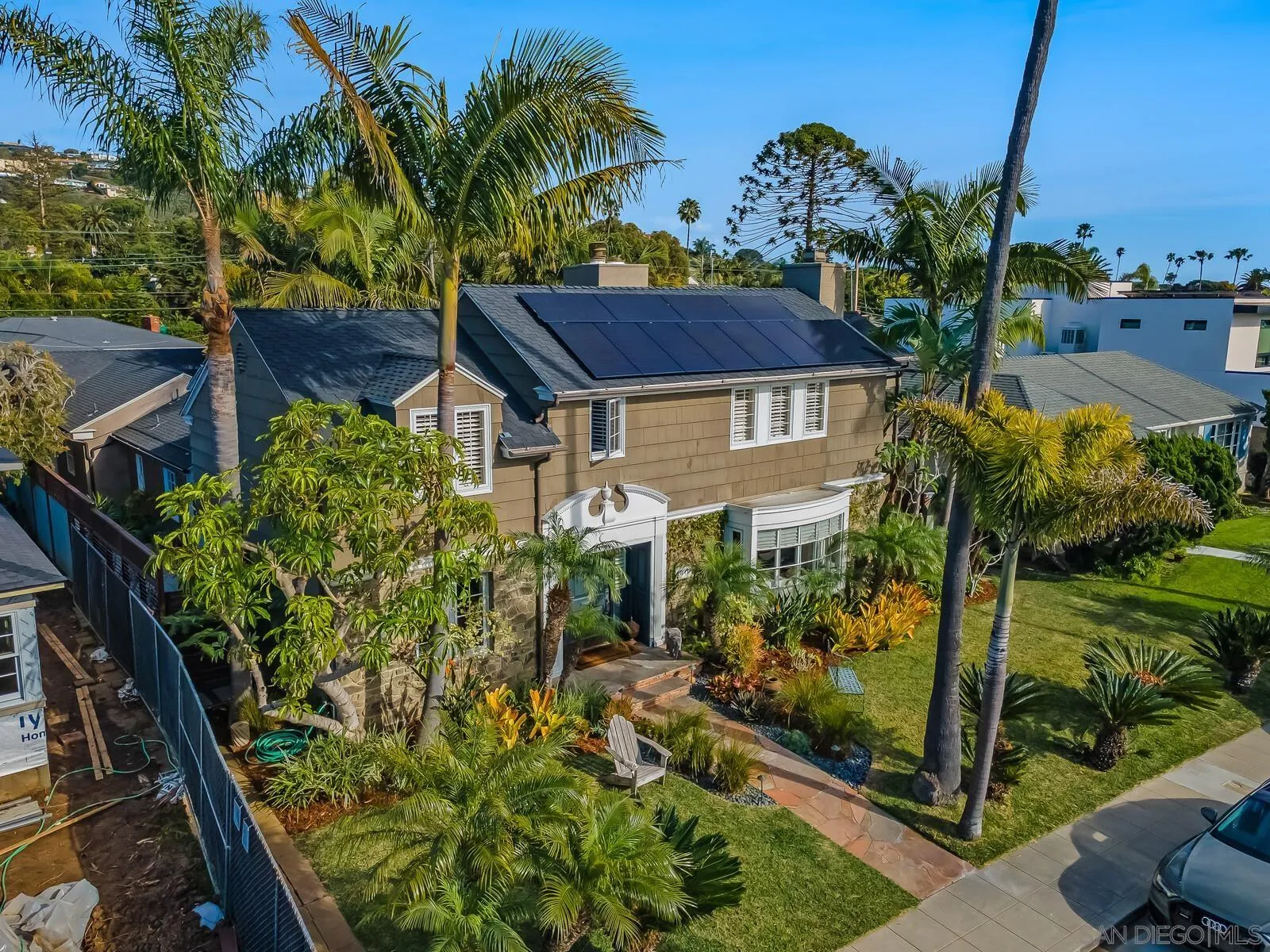 6011 Vista De La Mesa
