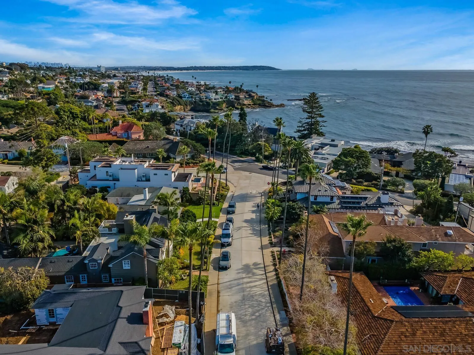 6011 Vista De La Mesa